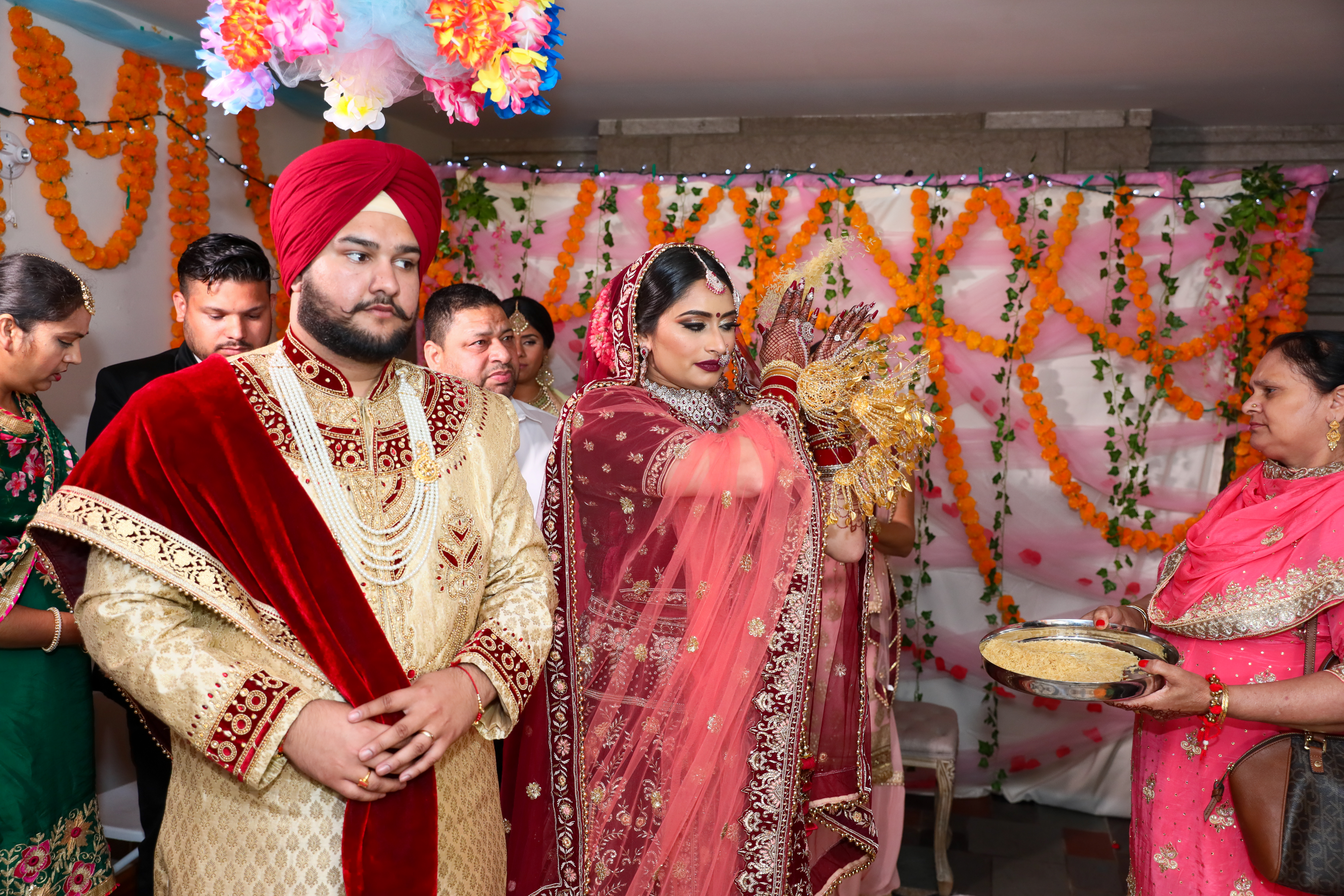 LOVE WEDDING (1256)
