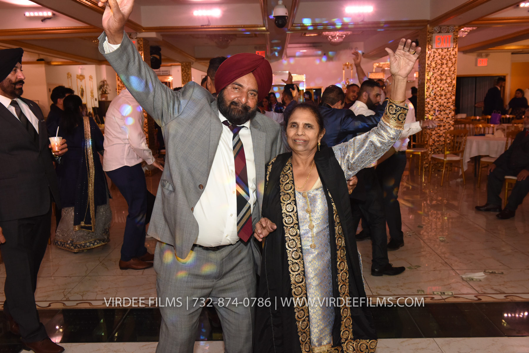 ZORA LOHRI (742)