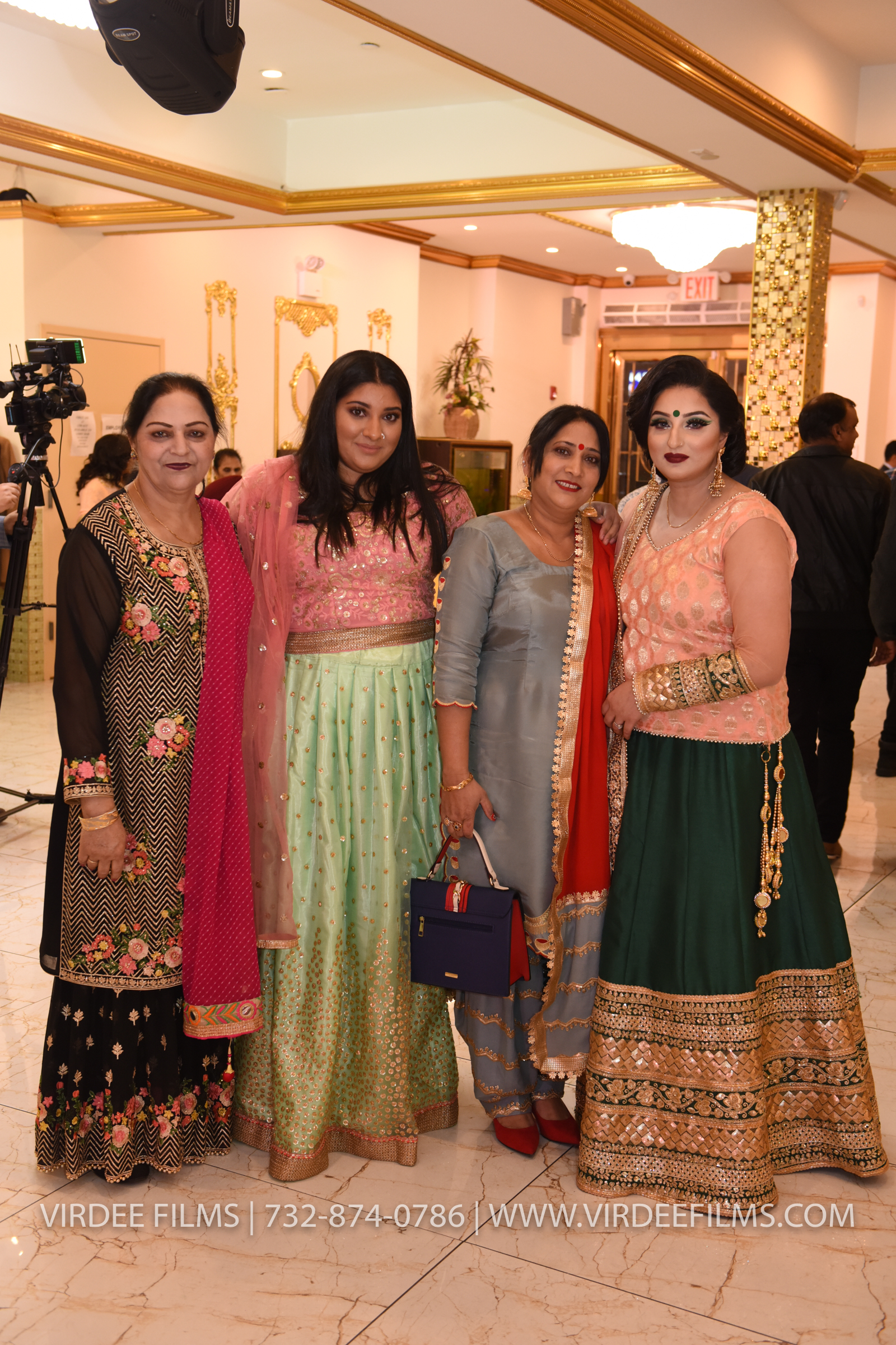 ZORA LOHRI (283)
