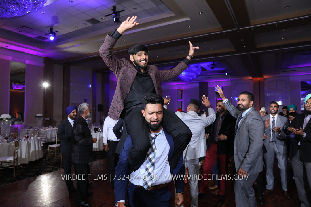 RECEPTION (679)