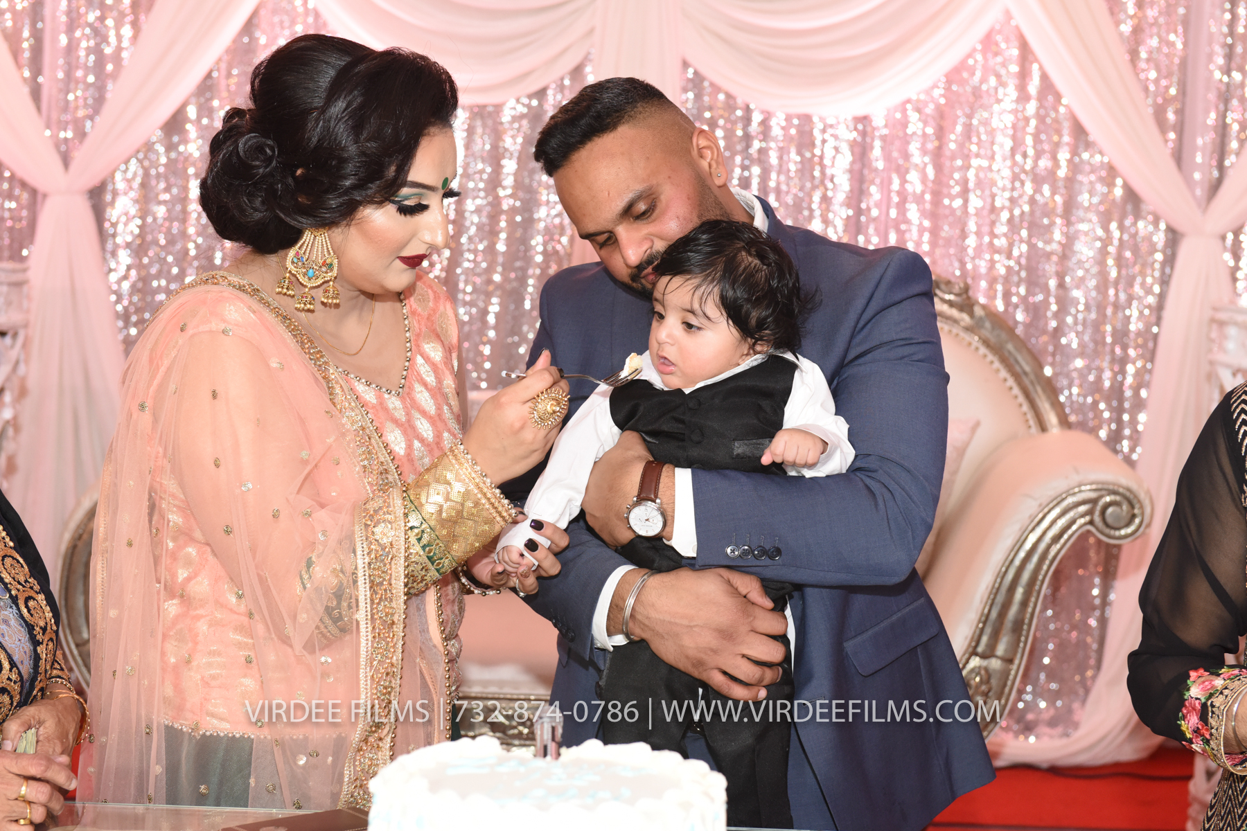 ZORA LOHRI (421)