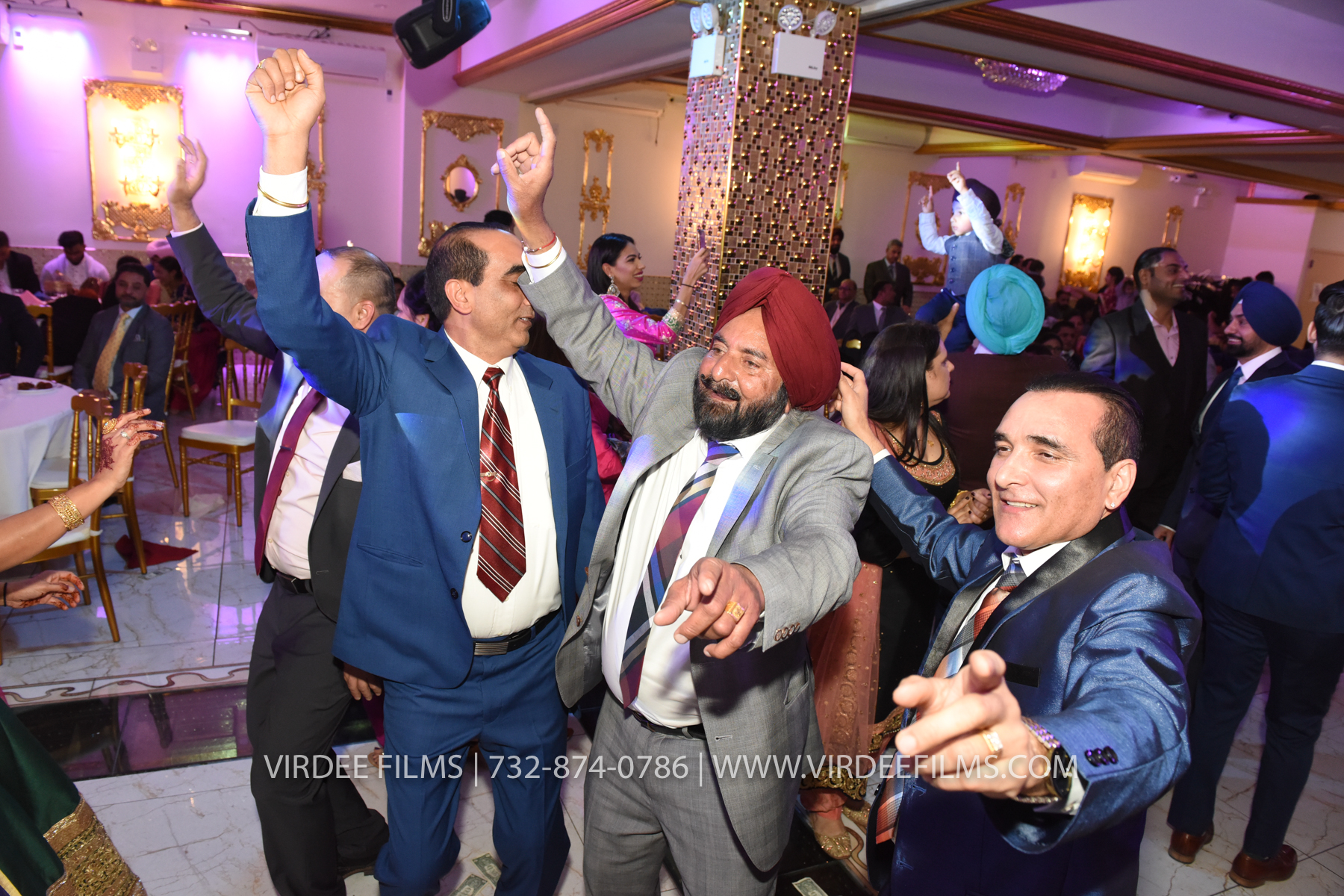 ZORA LOHRI (566)