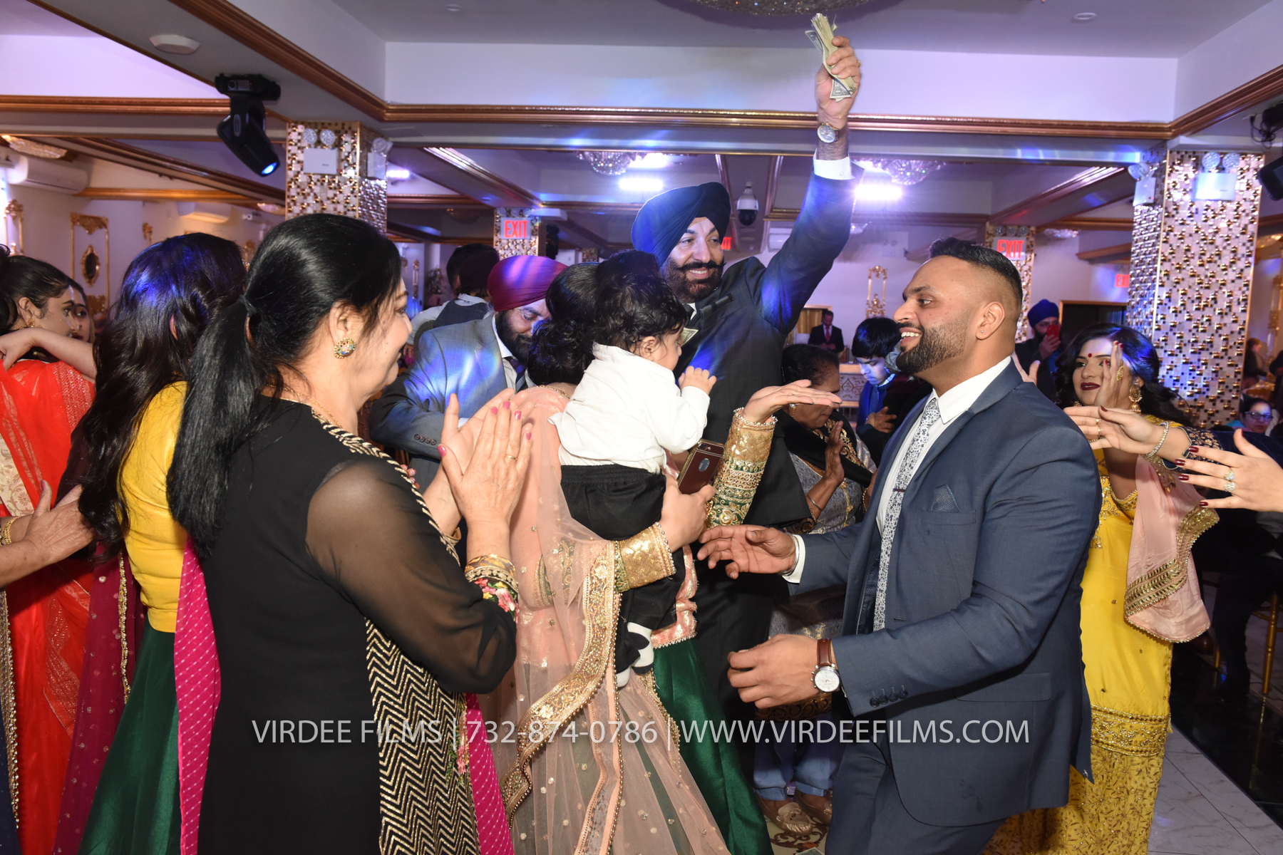 ZORA LOHRI (493)