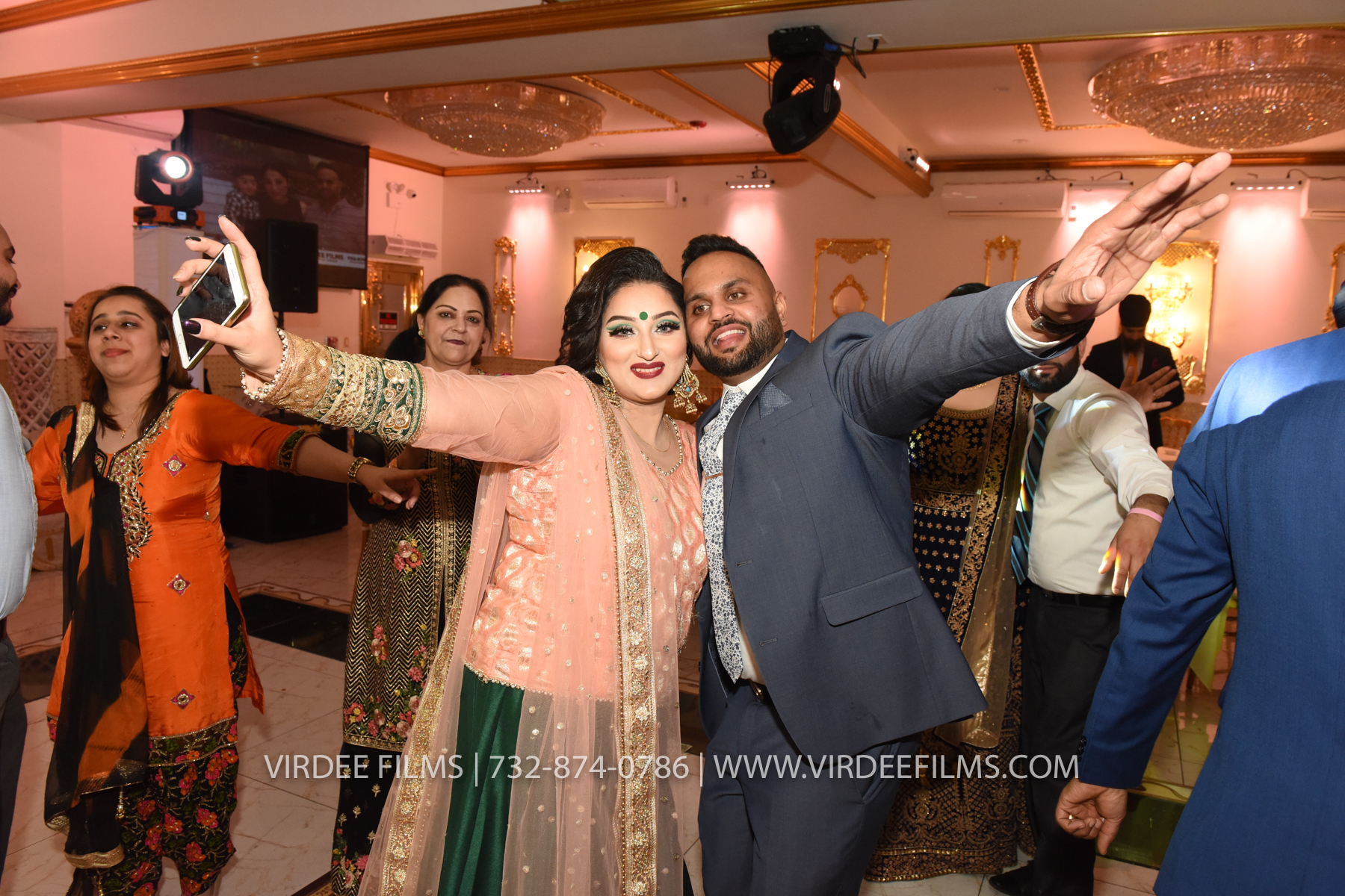 ZORA LOHRI (658)
