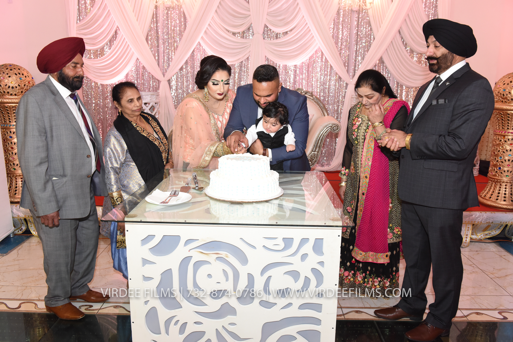 ZORA LOHRI (411)