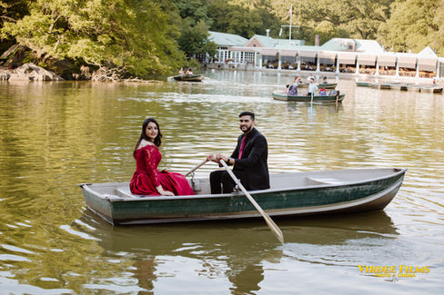 Central Park Engagement Shoot | Bollywood Style Pre-Wedding Shoot