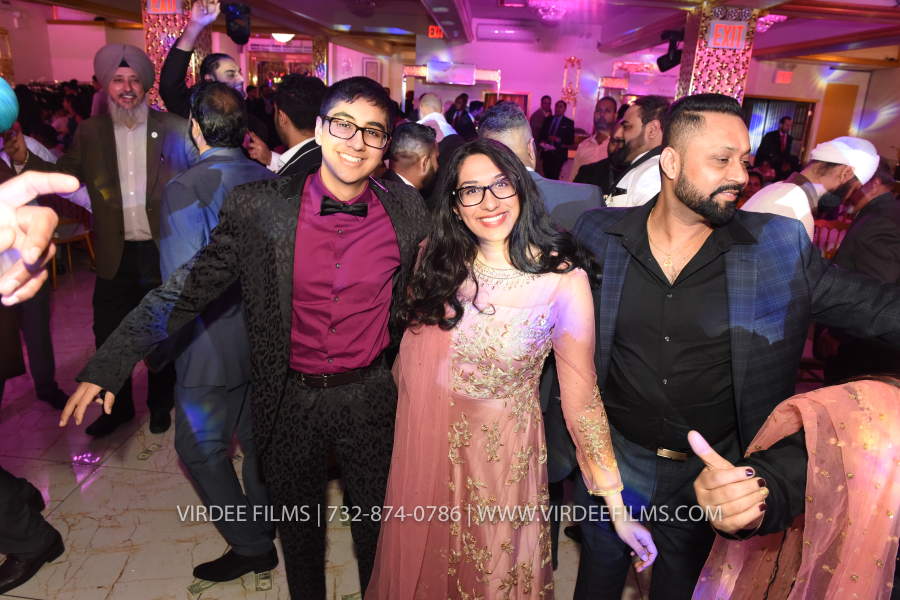 ZORA LOHRI (572)
