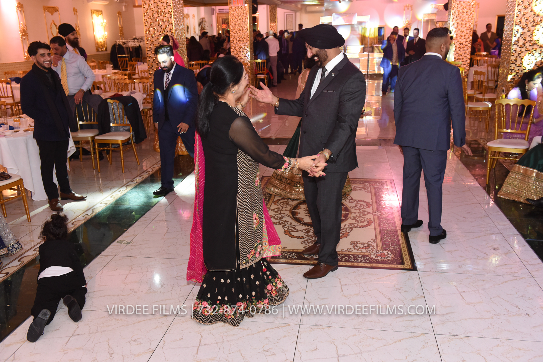 ZORA LOHRI (648)