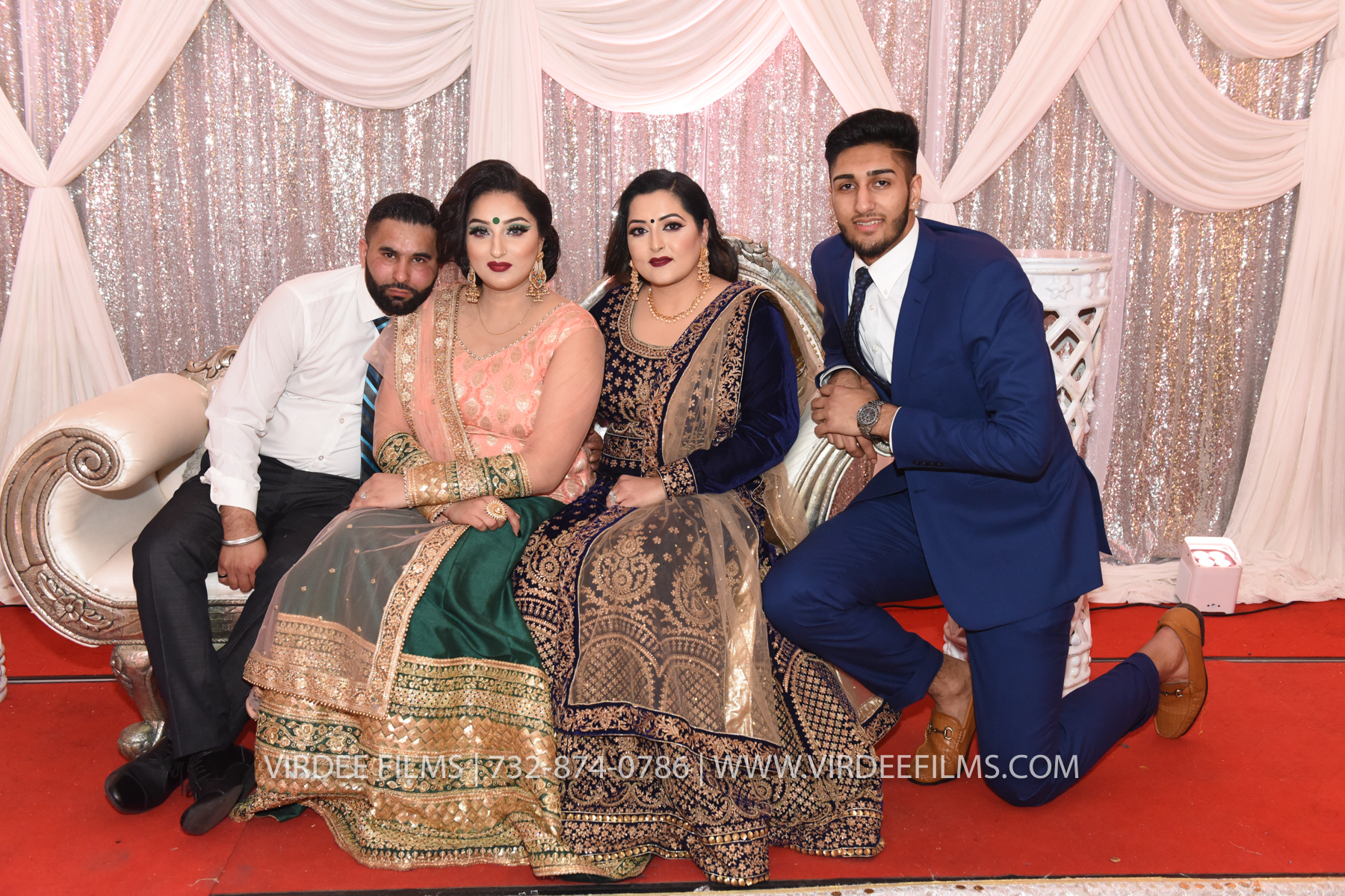 ZORA LOHRI (724)