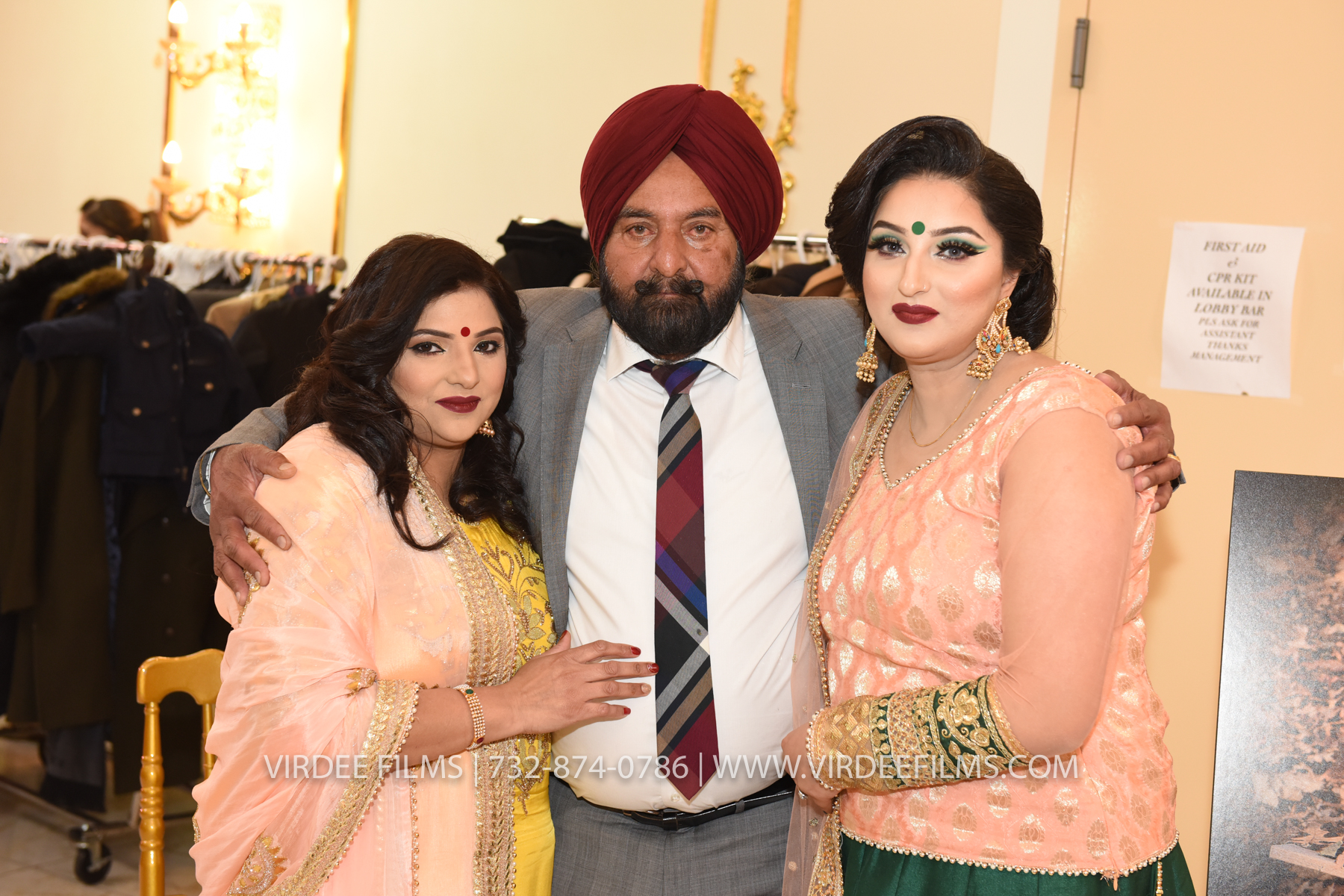 ZORA LOHRI (307)