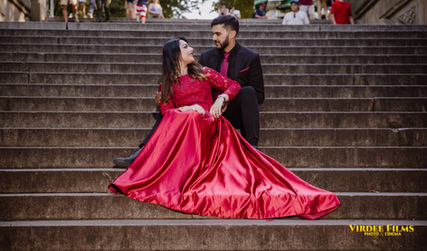 Central Park Engagement Shoot | Bollywood Style Pre-Wedding Shoot