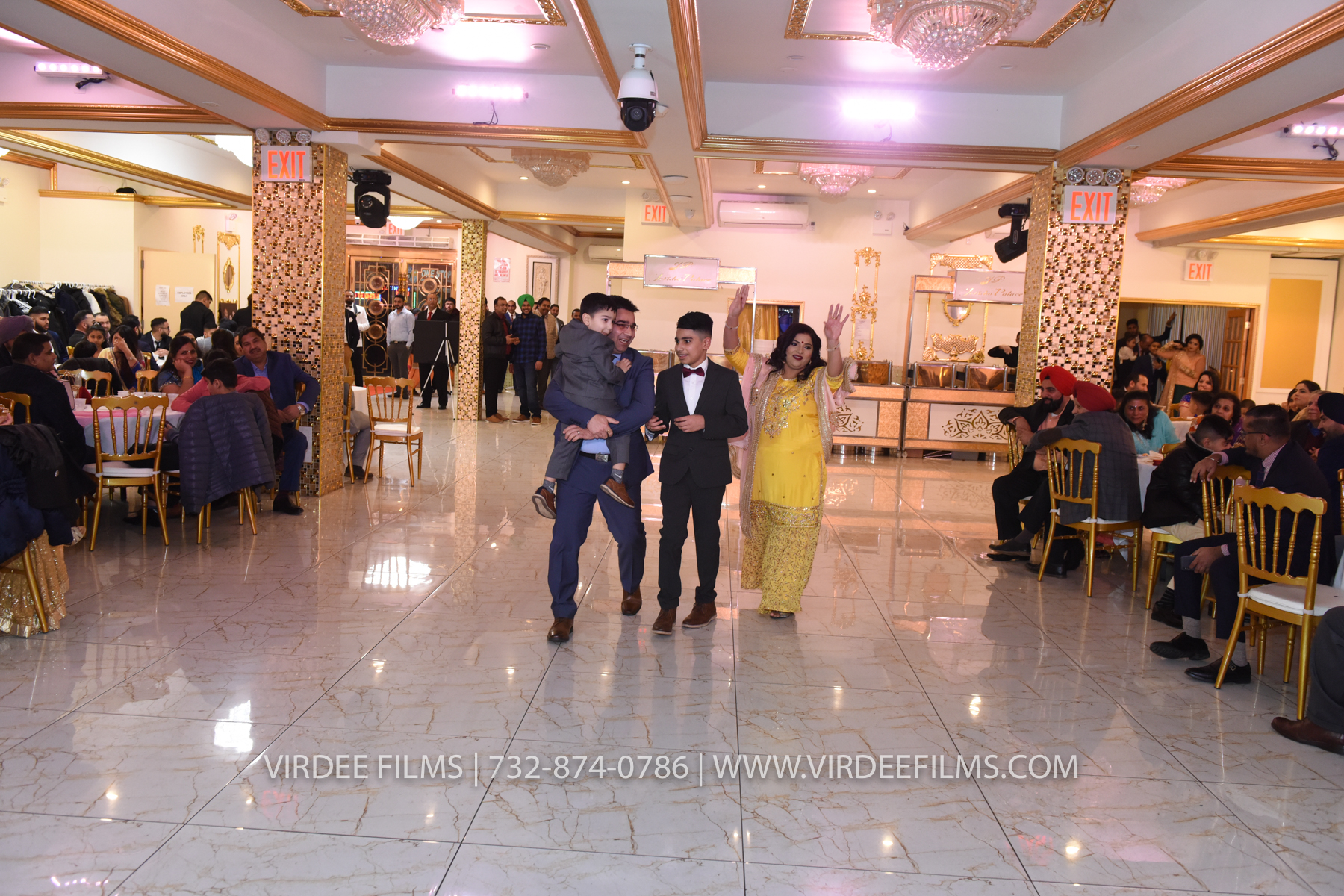 ZORA LOHRI (335)