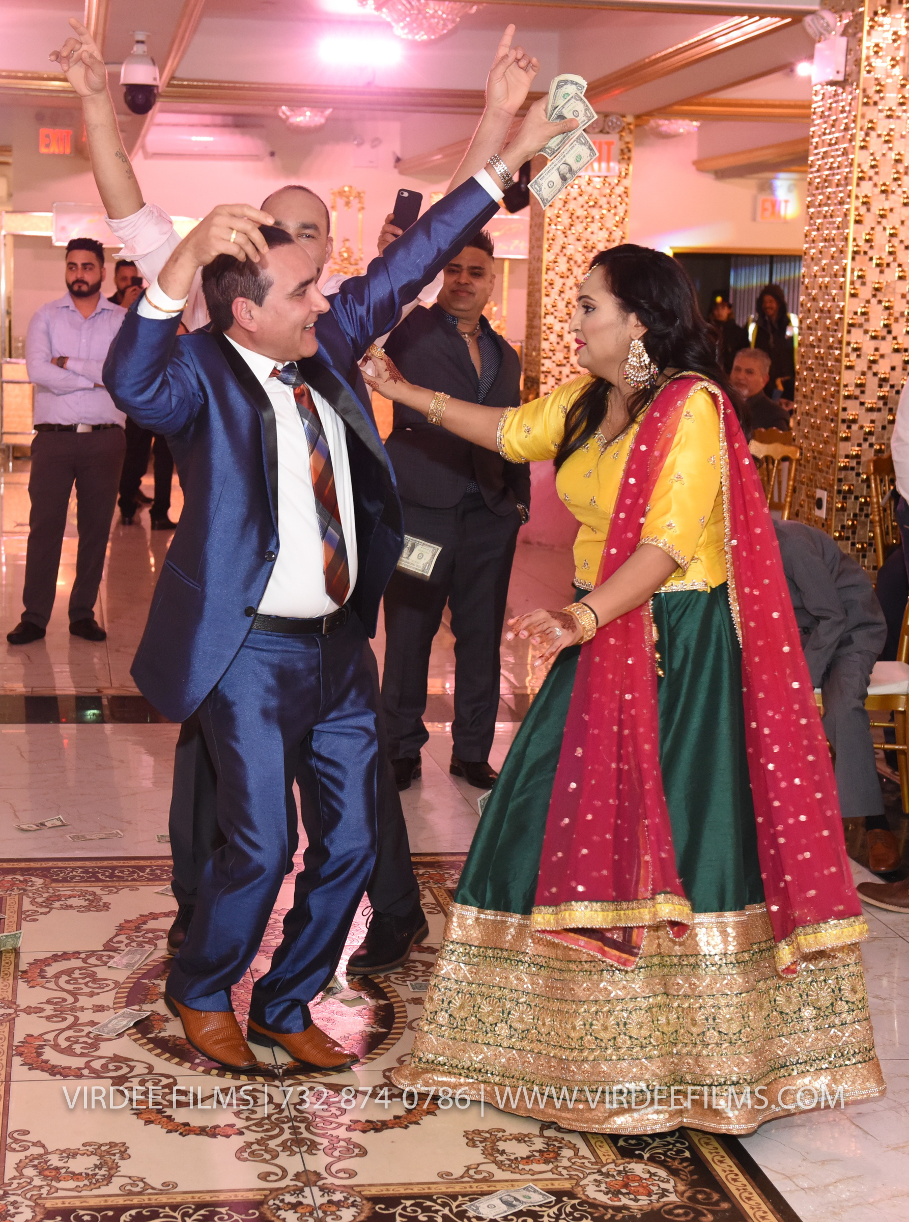 ZORA LOHRI (800)