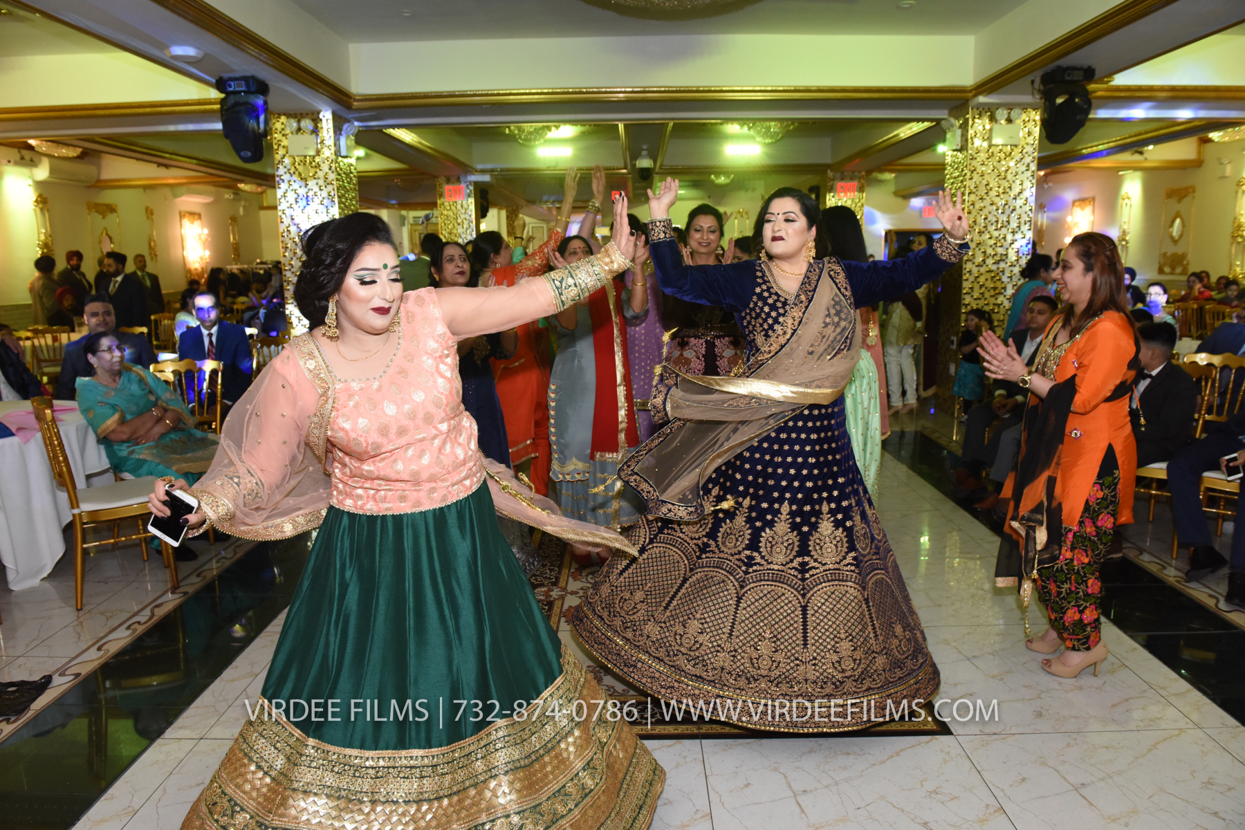 ZORA LOHRI (562)