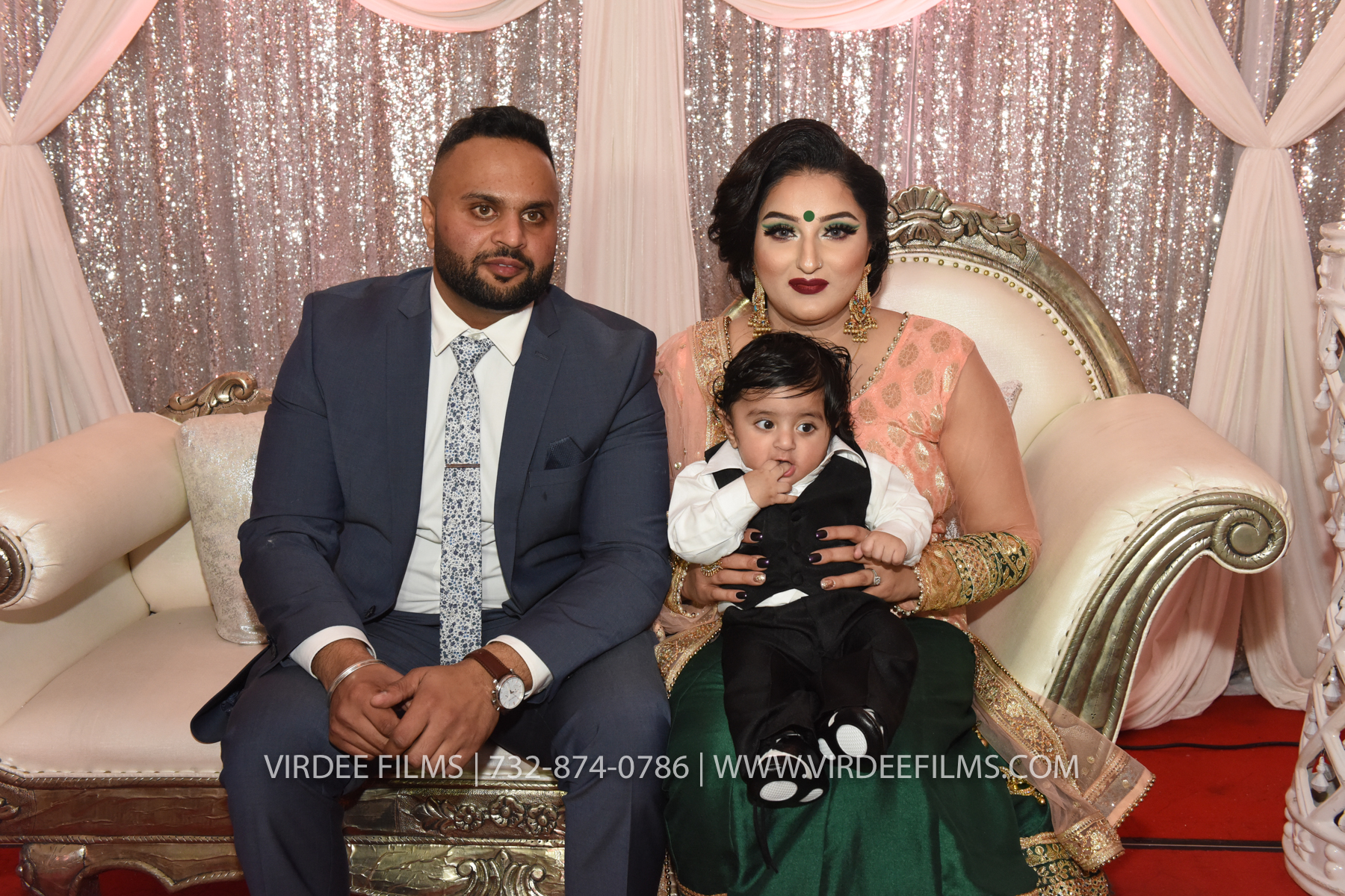 ZORA LOHRI (384)