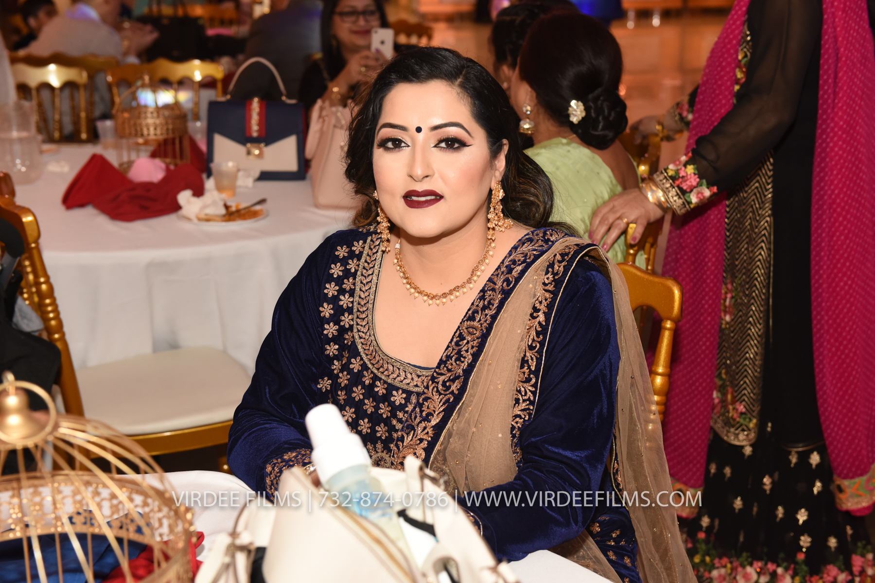 ZORA LOHRI (296)