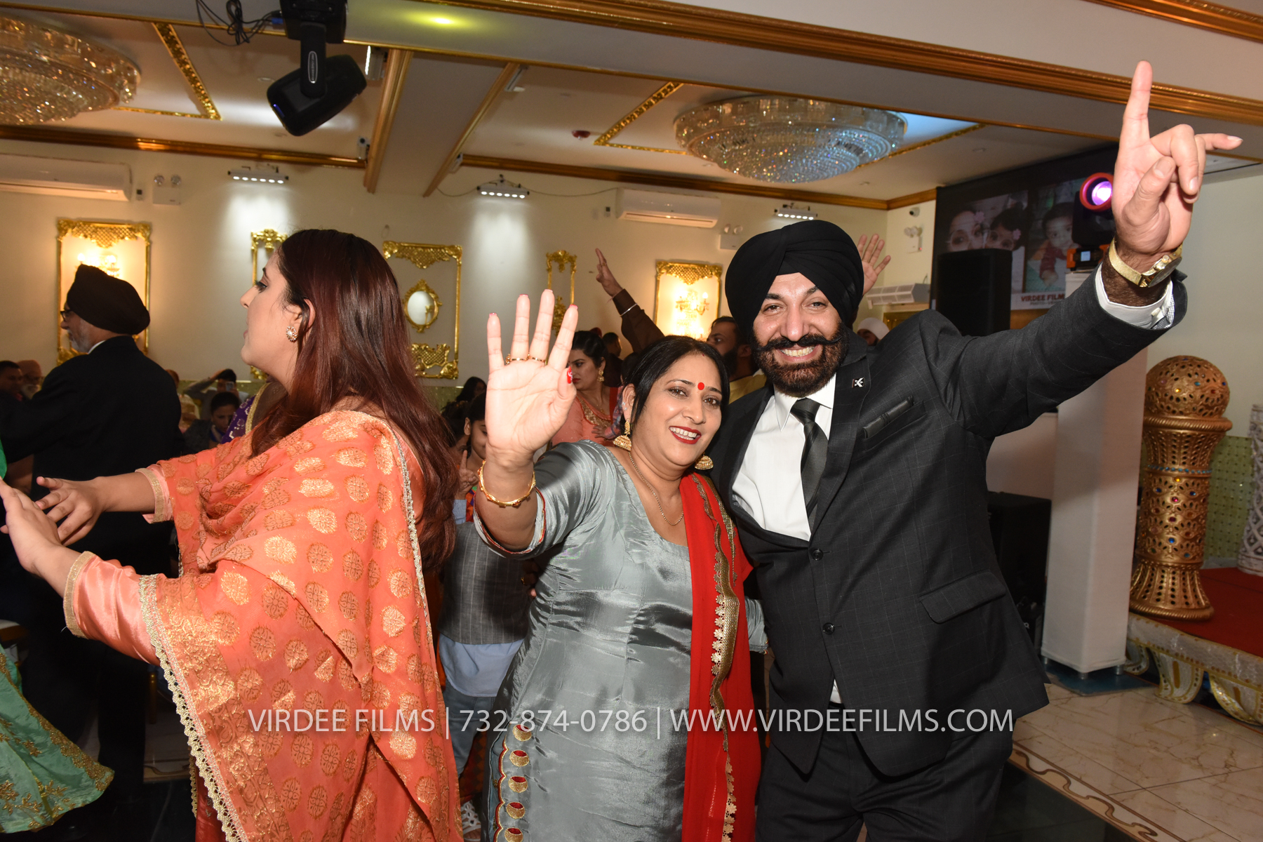 ZORA LOHRI (542)