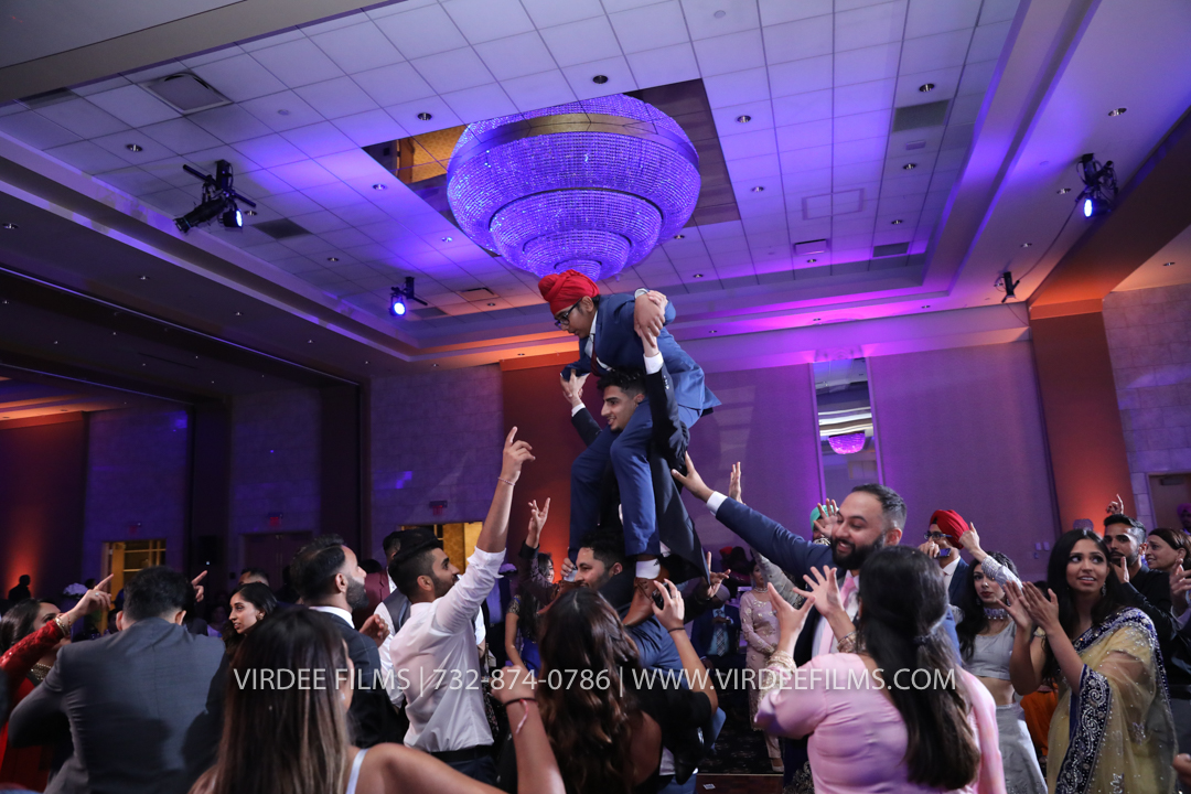 RECEPTION (946)