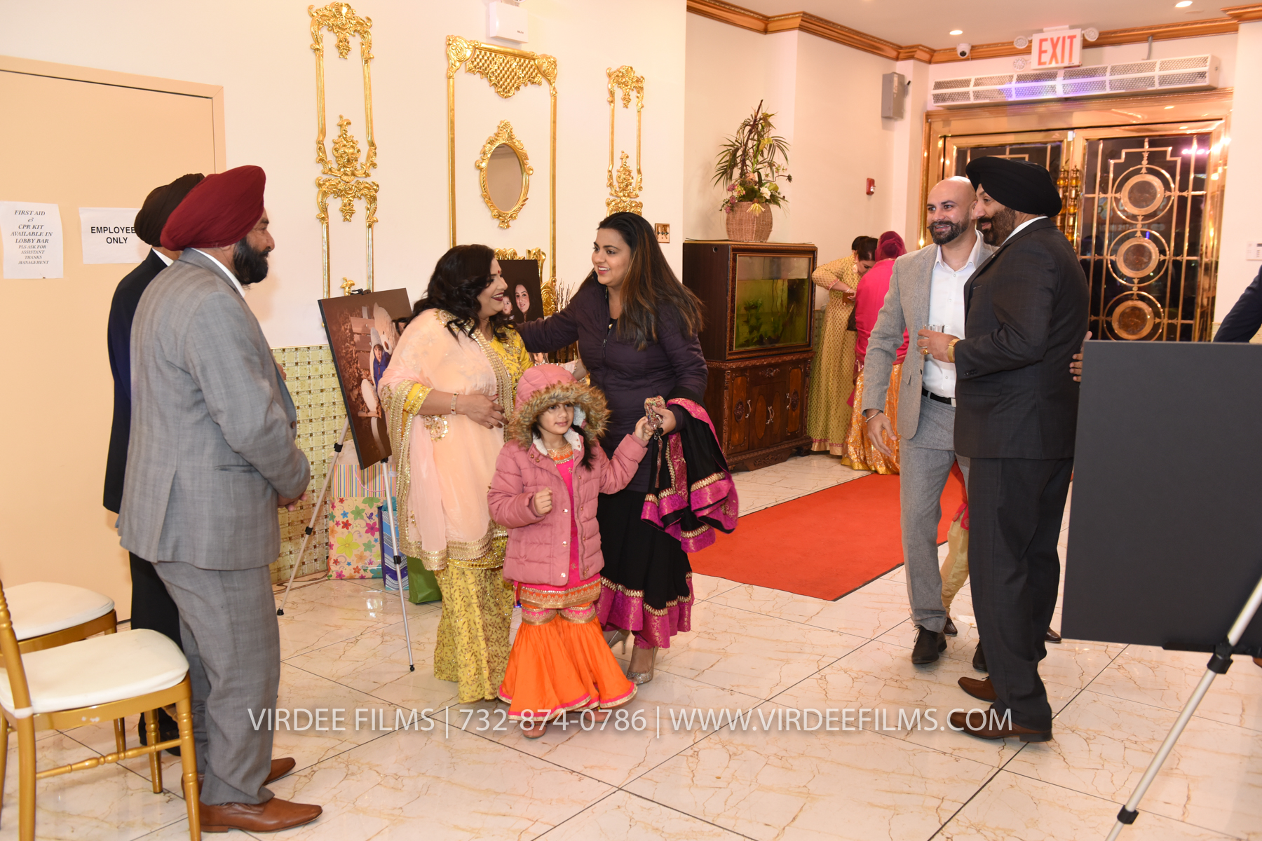 ZORA LOHRI (284)
