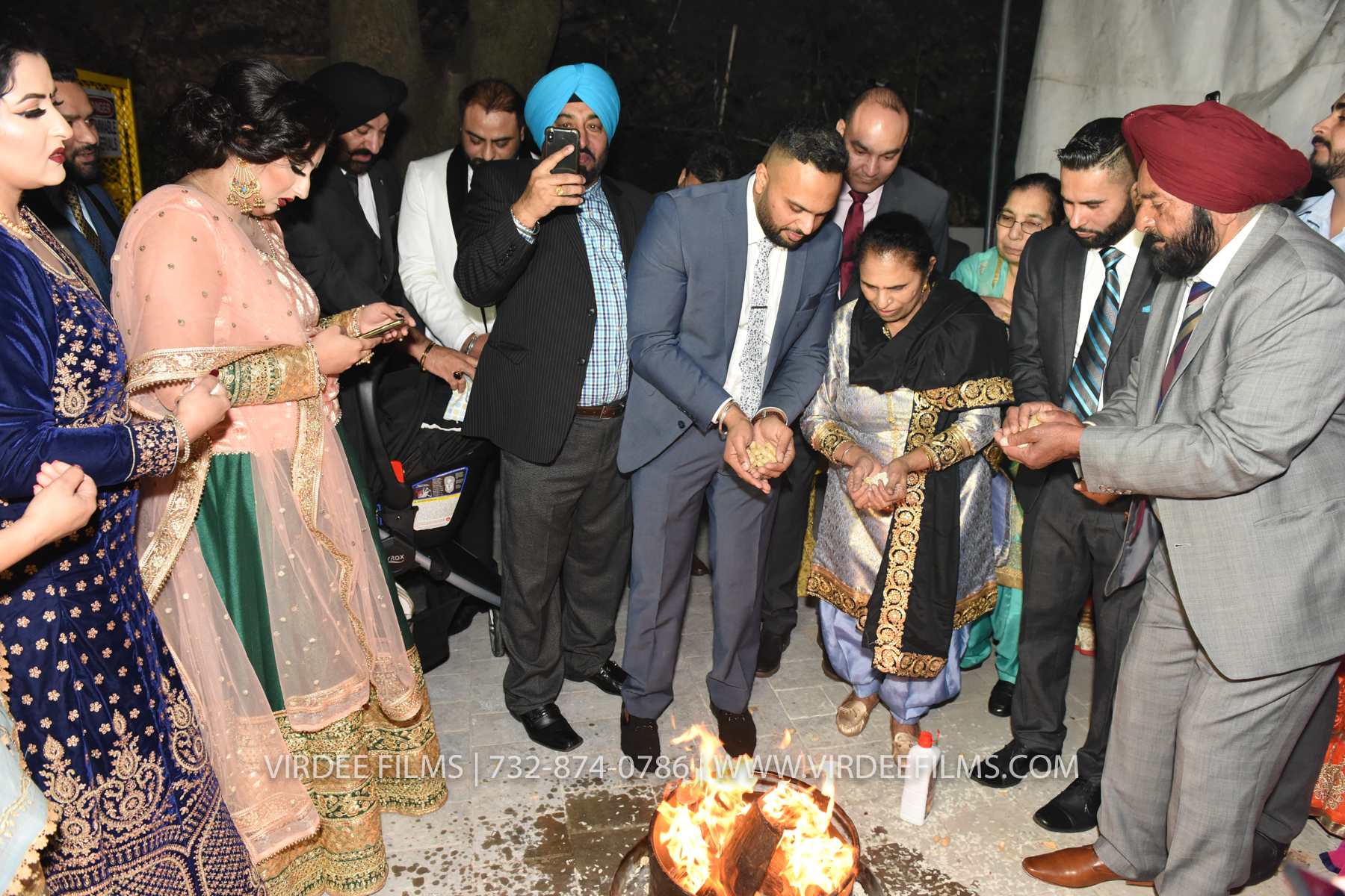 ZORA LOHRI (470)