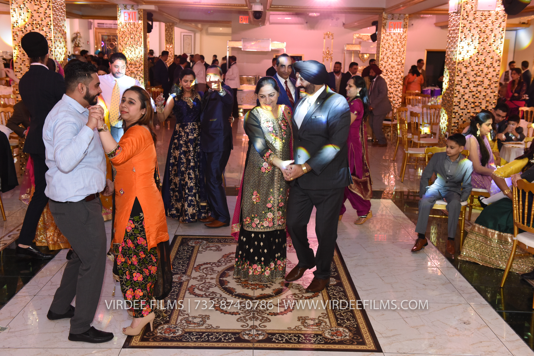 ZORA LOHRI (650)