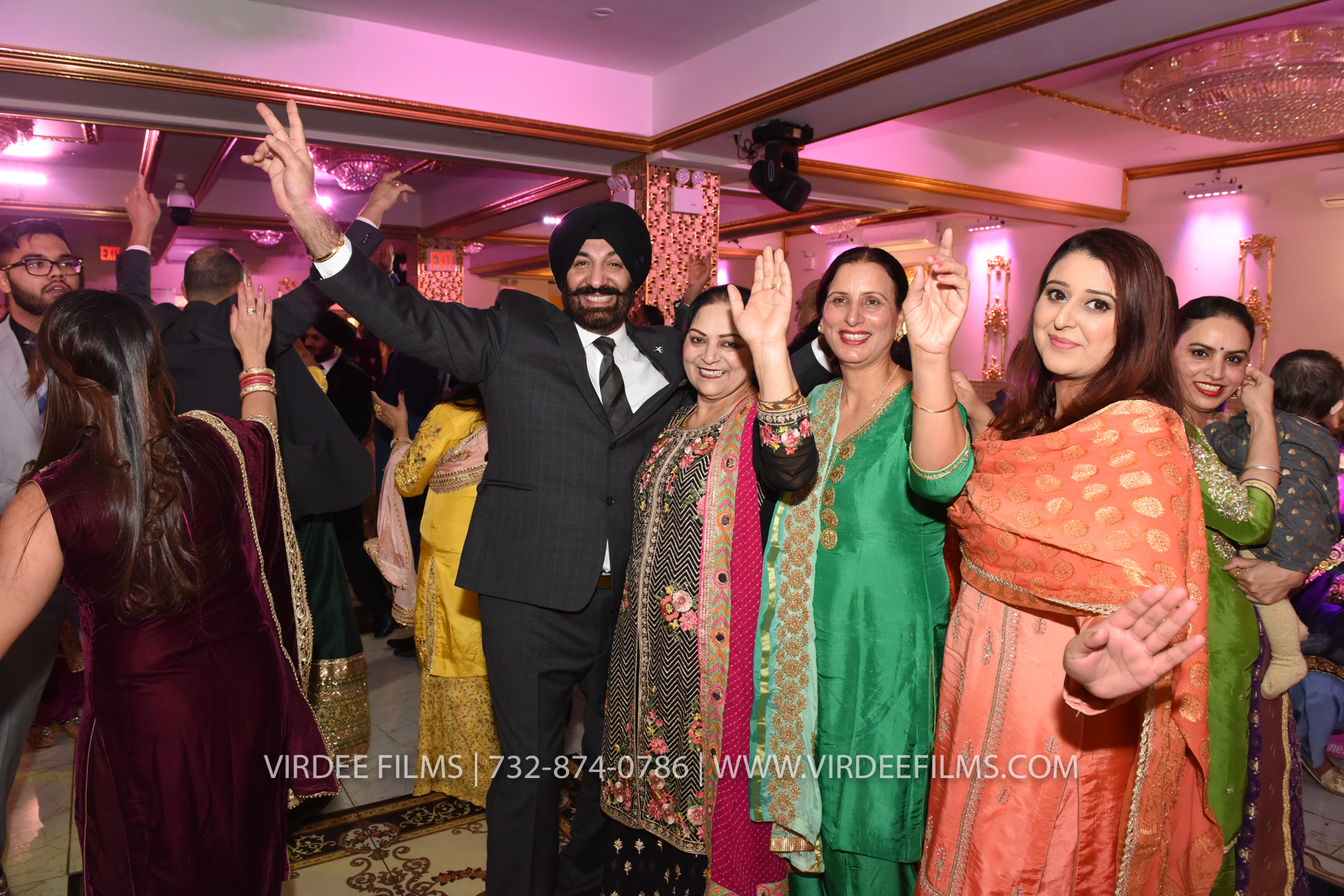 ZORA LOHRI (539)