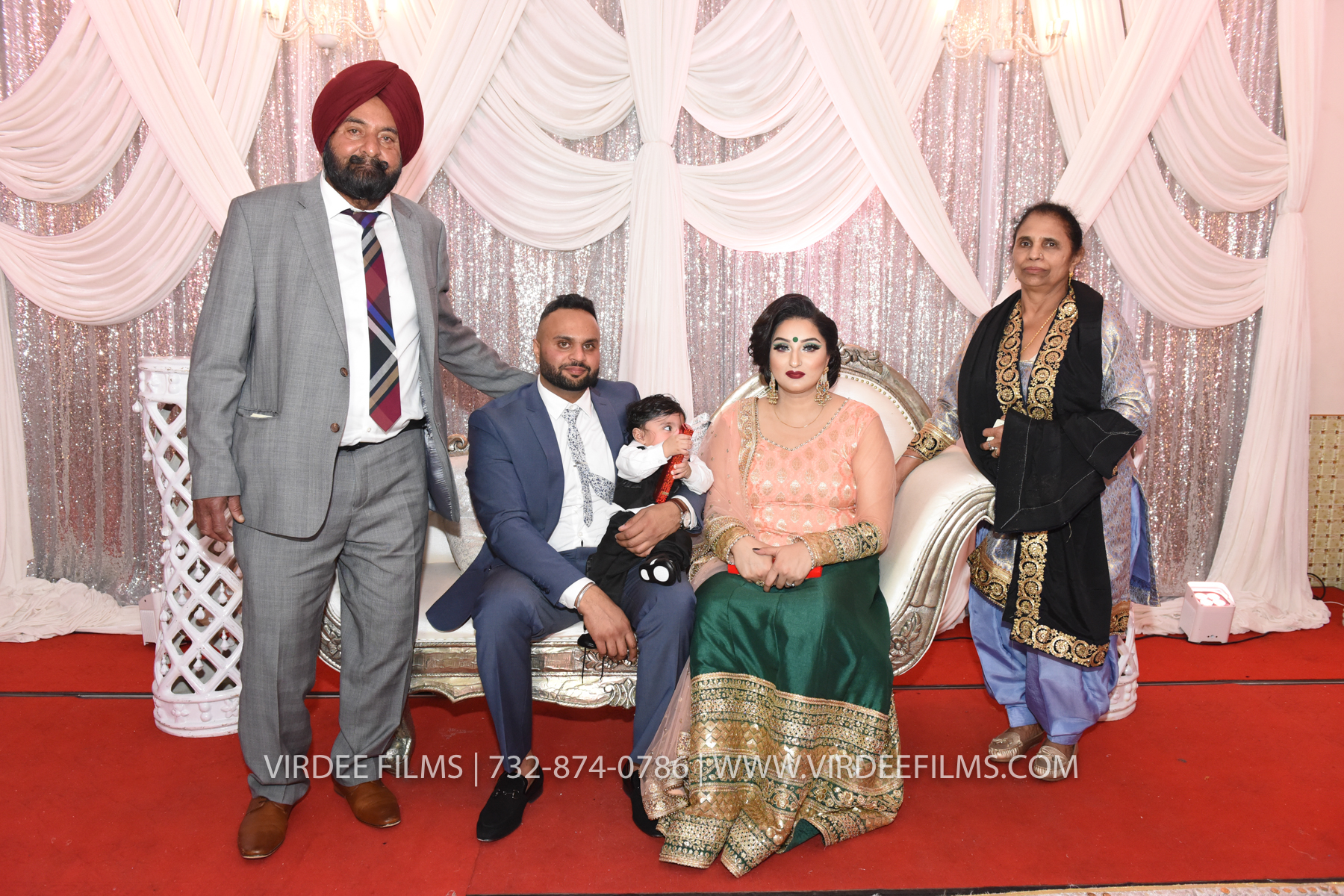 ZORA LOHRI (455)