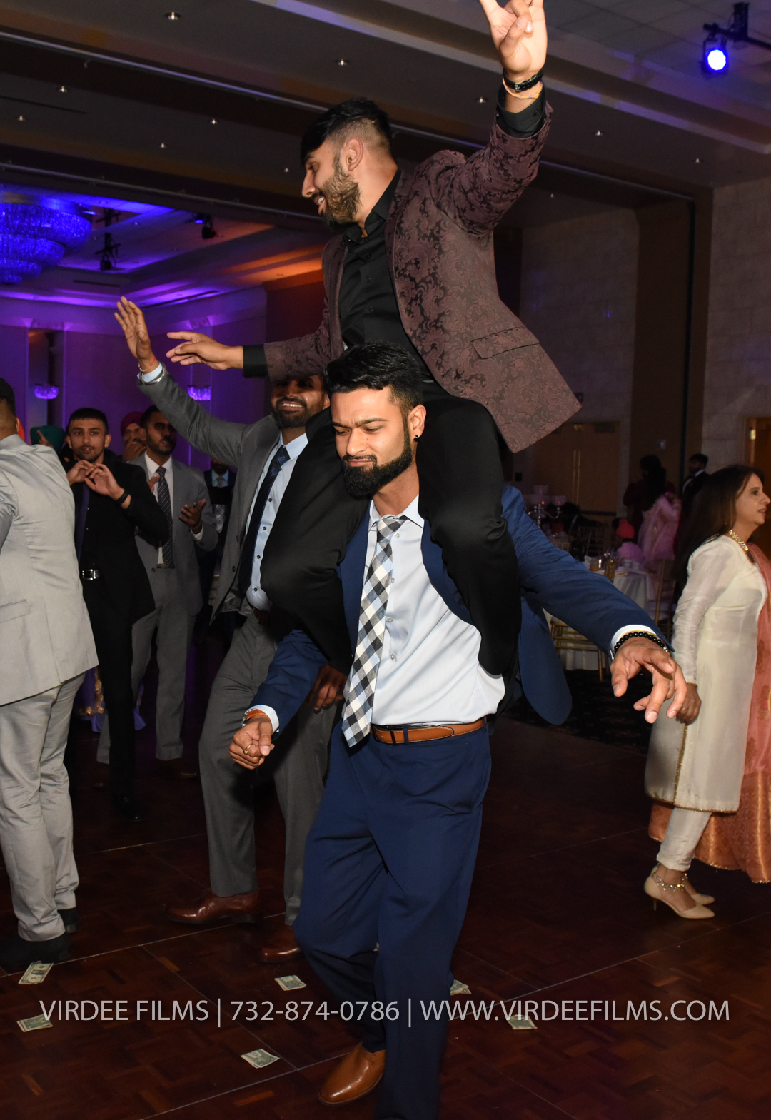 RECEPTION (920)