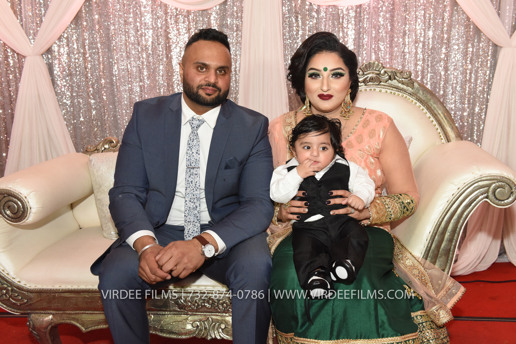 ZORA LOHRI (385)