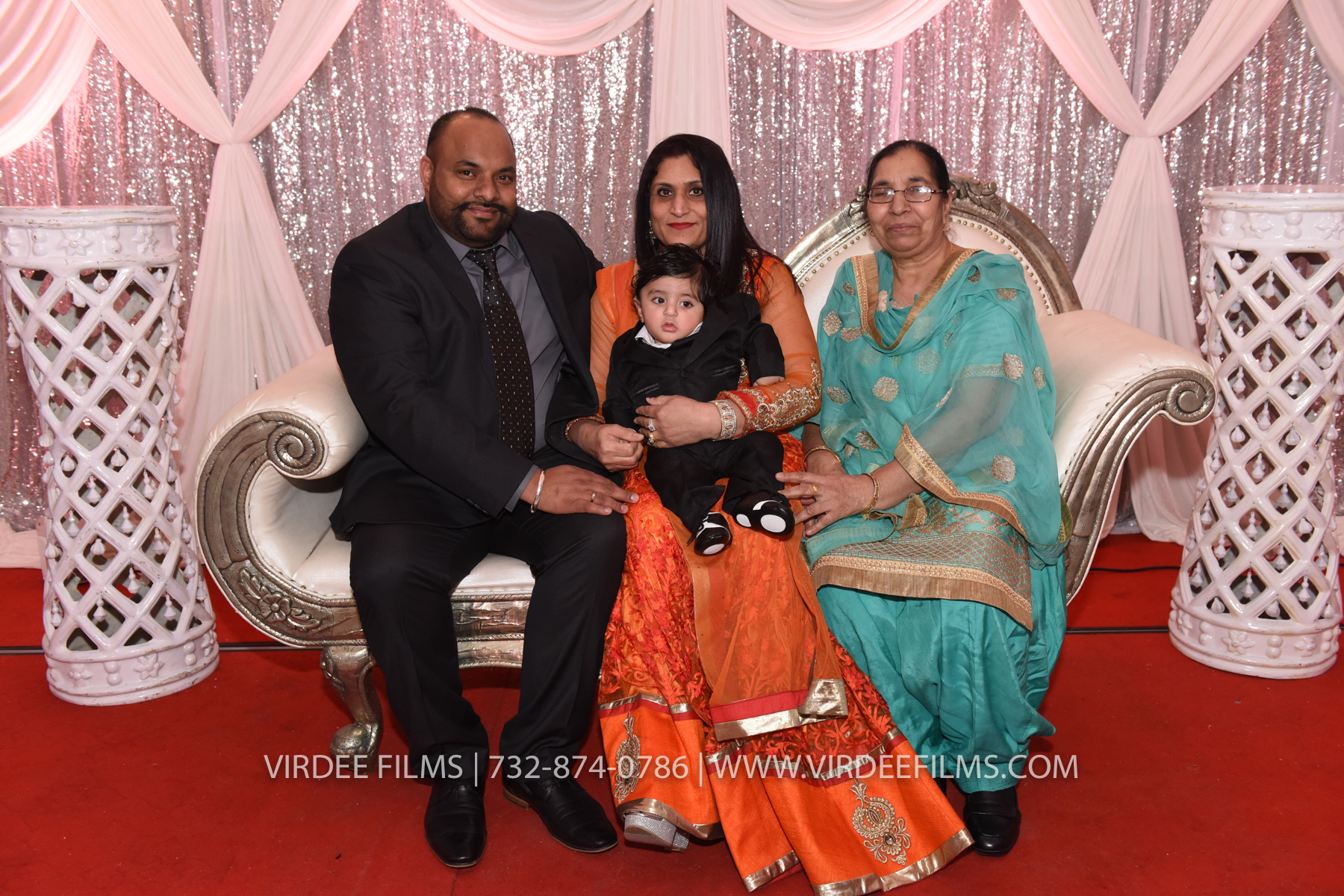 ZORA LOHRI (182)