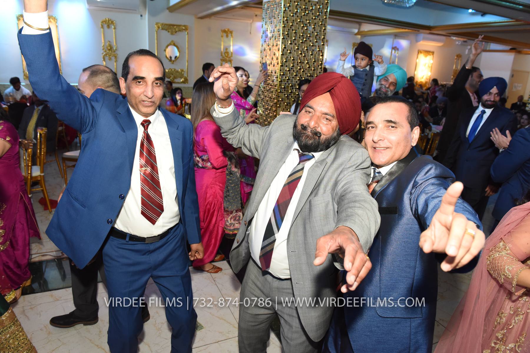 ZORA LOHRI (568)