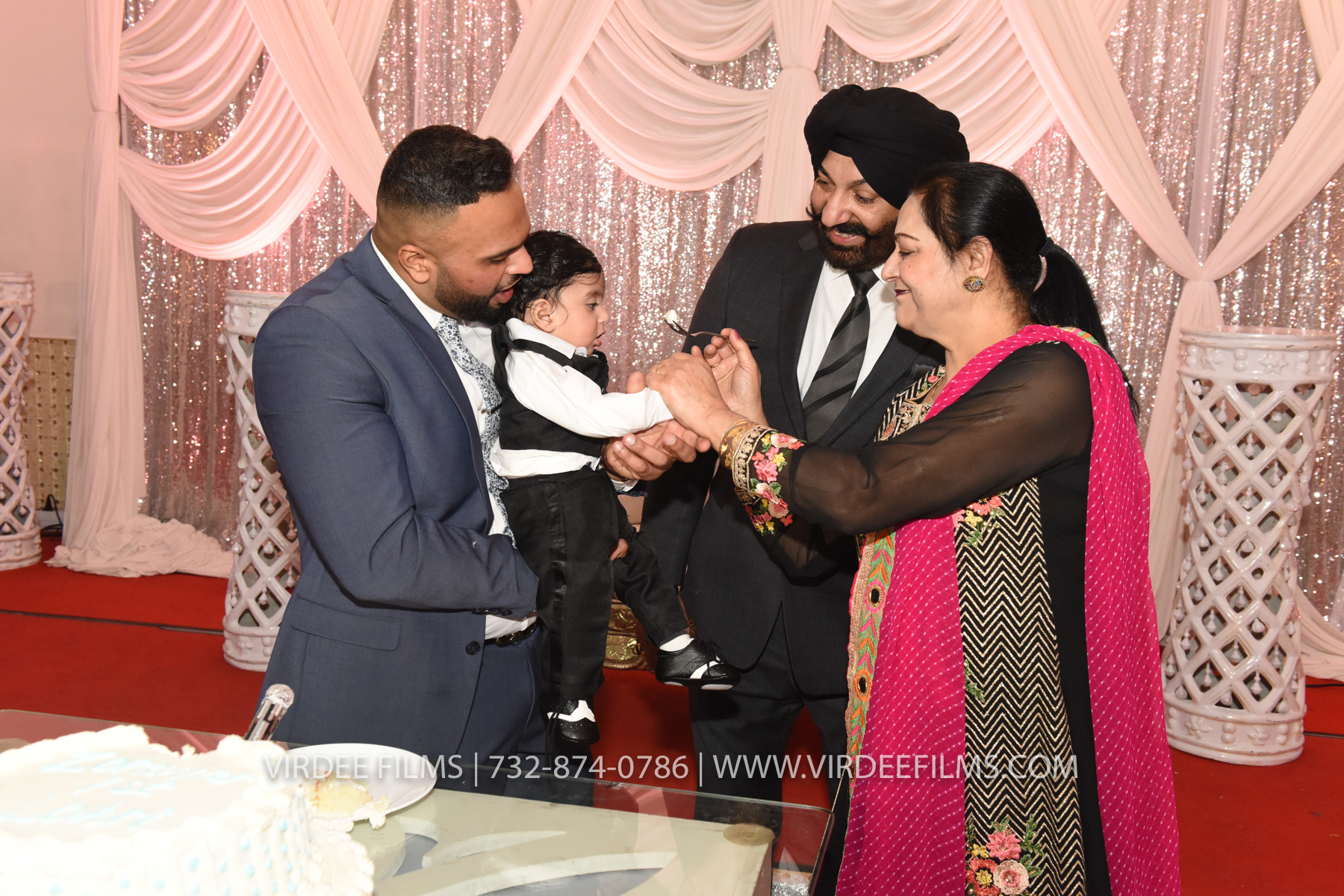 ZORA LOHRI (433)