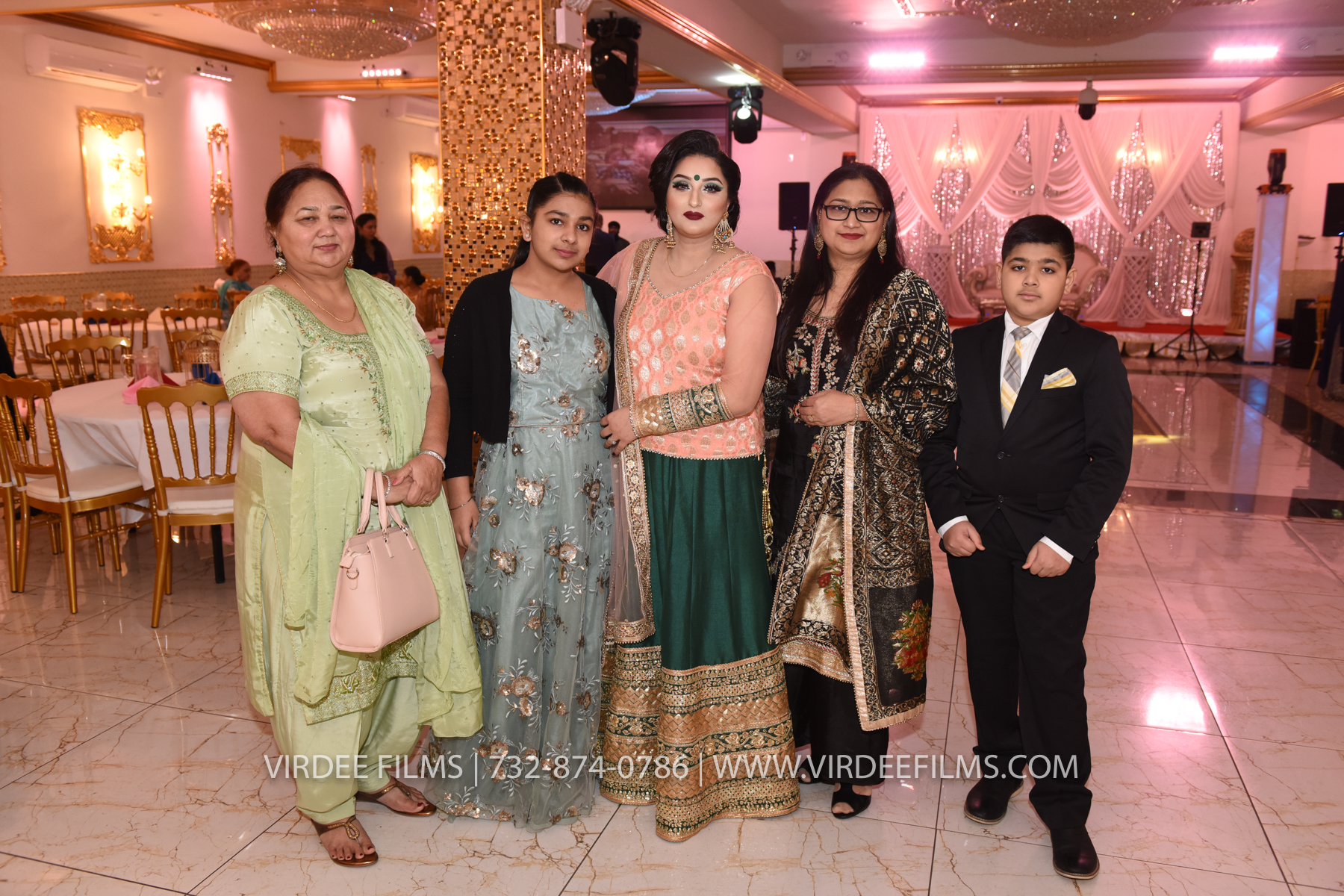 ZORA LOHRI (240)
