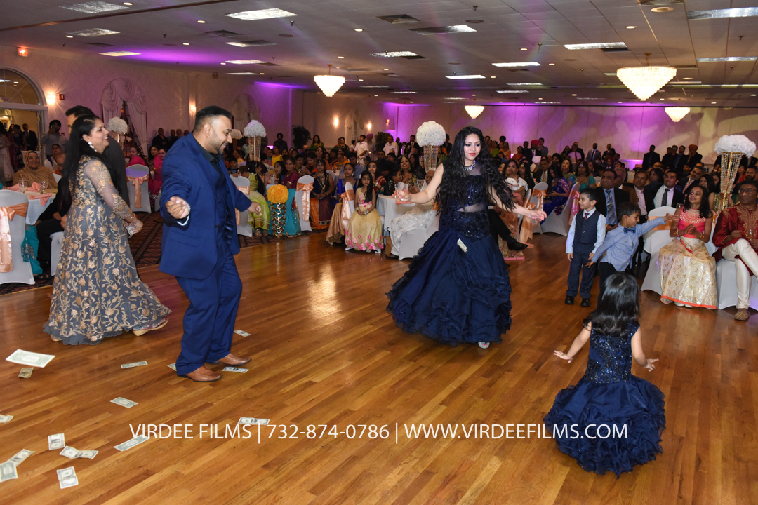 RECEPTION (525)