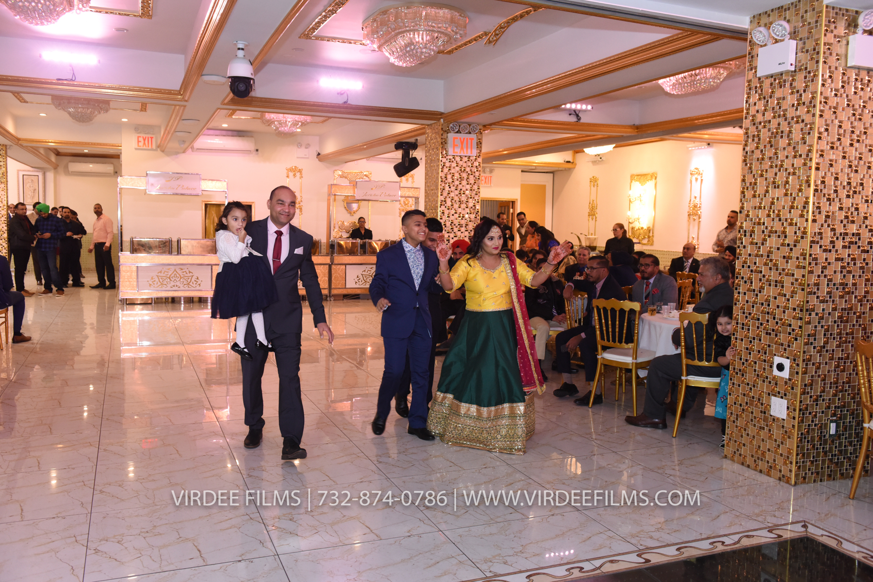 ZORA LOHRI (344)