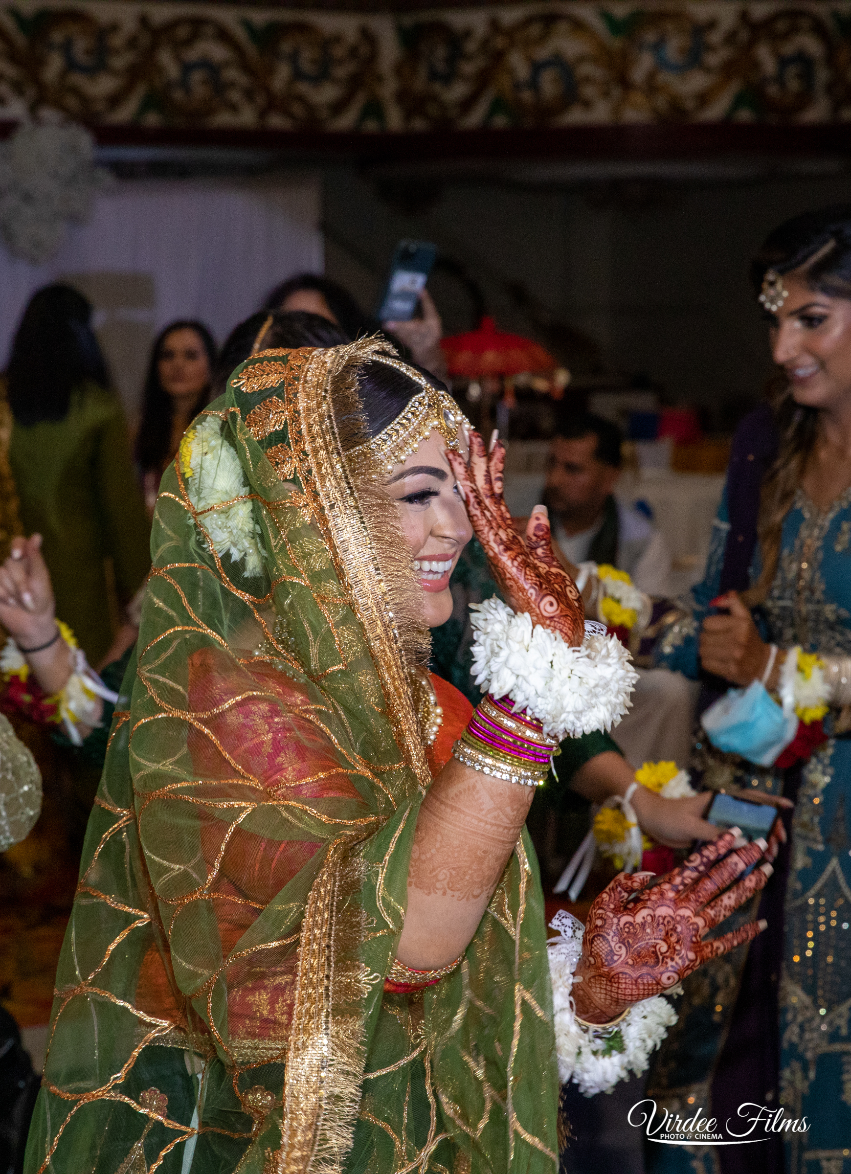 A+A MEHNDI (521)