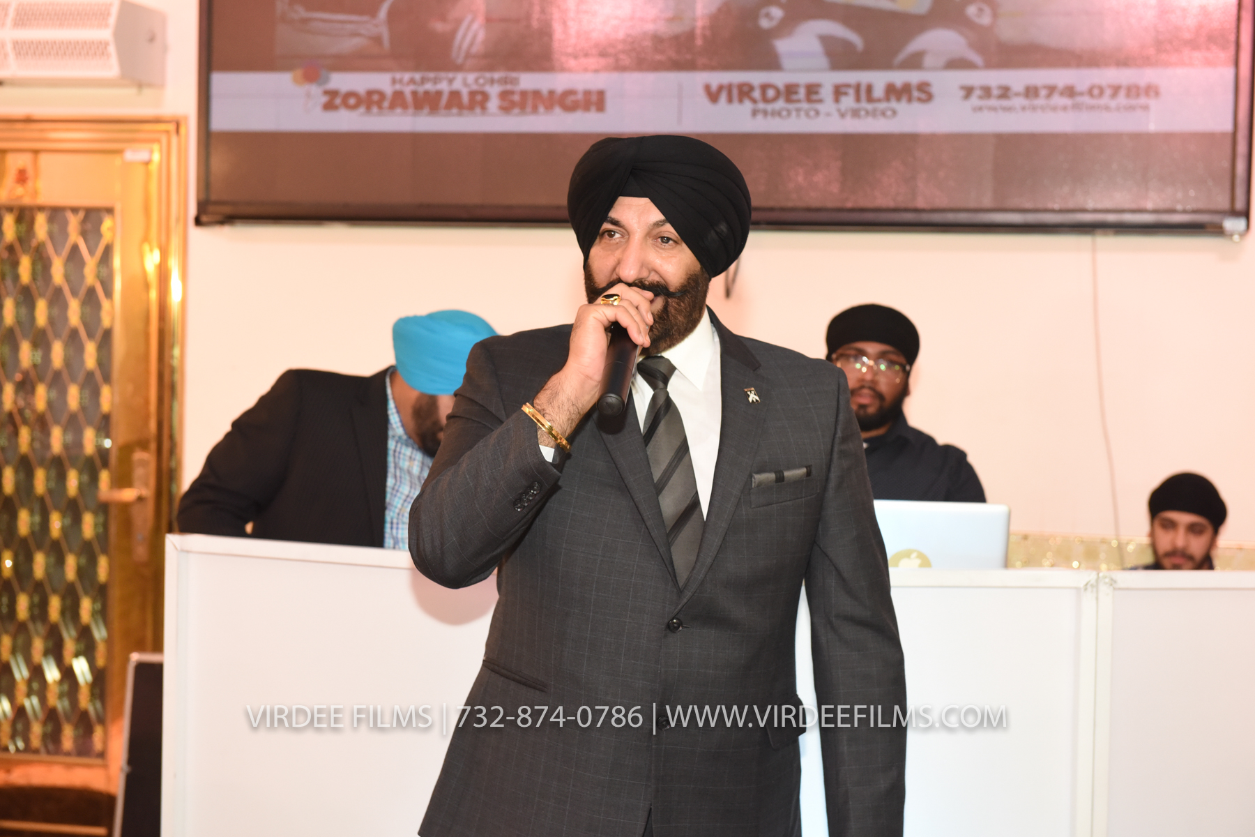 ZORA LOHRI (644)