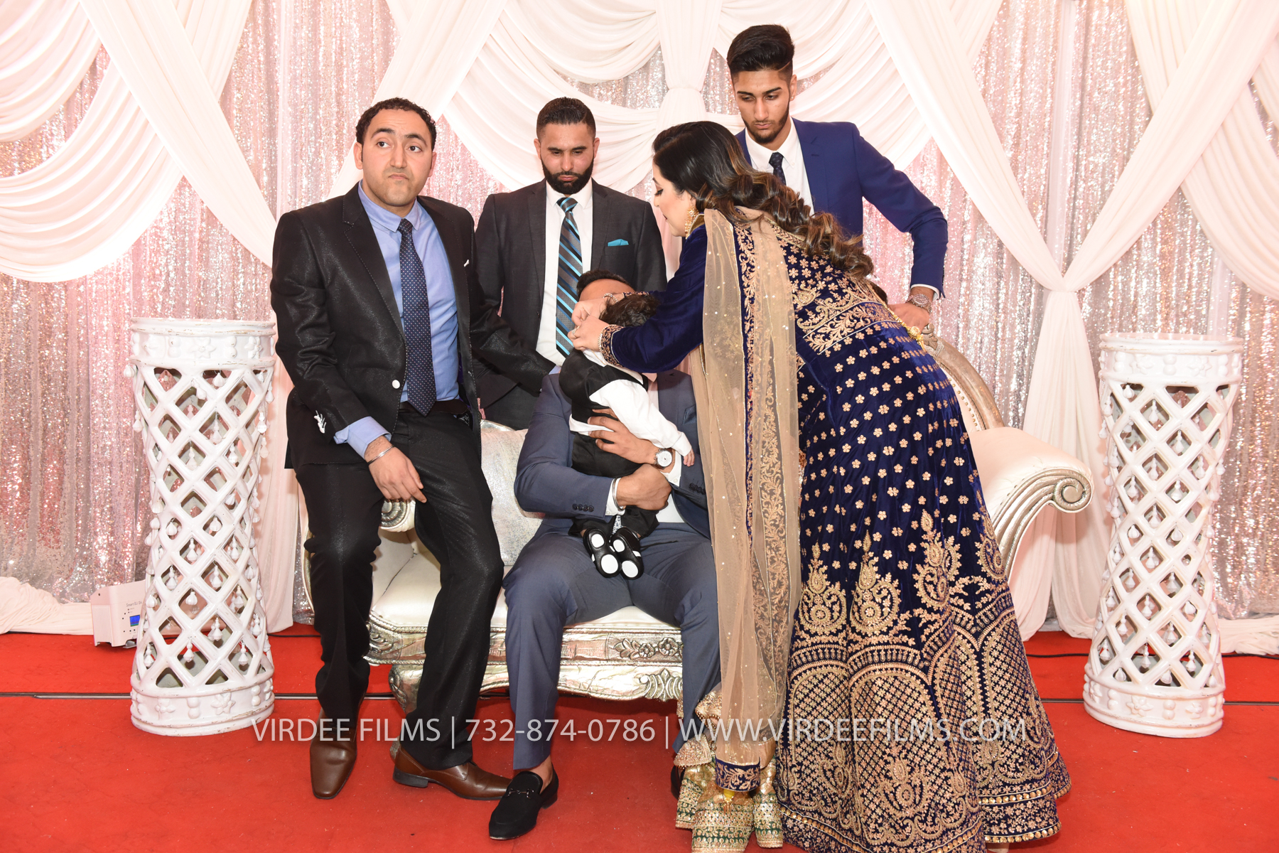 ZORA LOHRI (440)