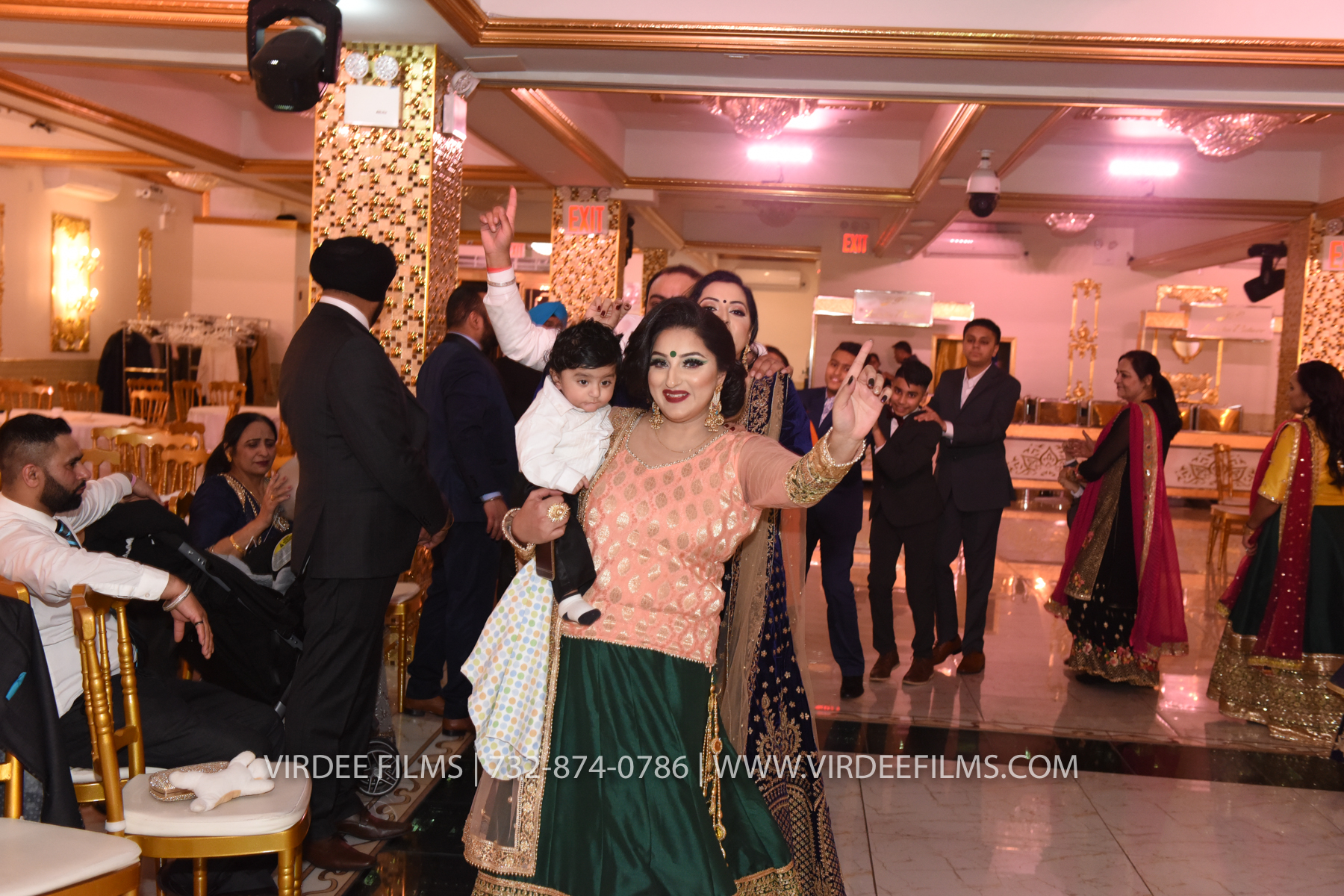 ZORA LOHRI (819)