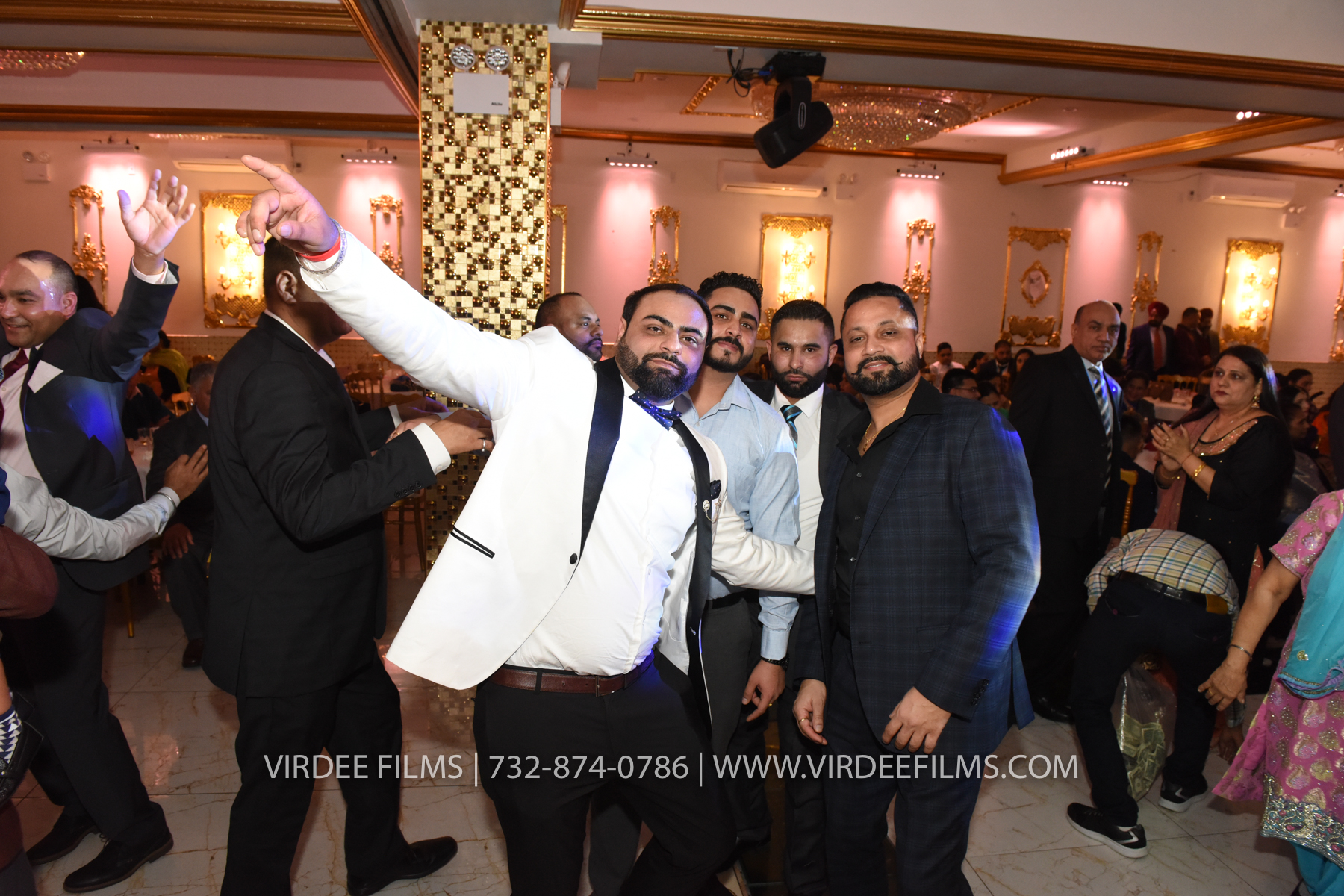 ZORA LOHRI (580)