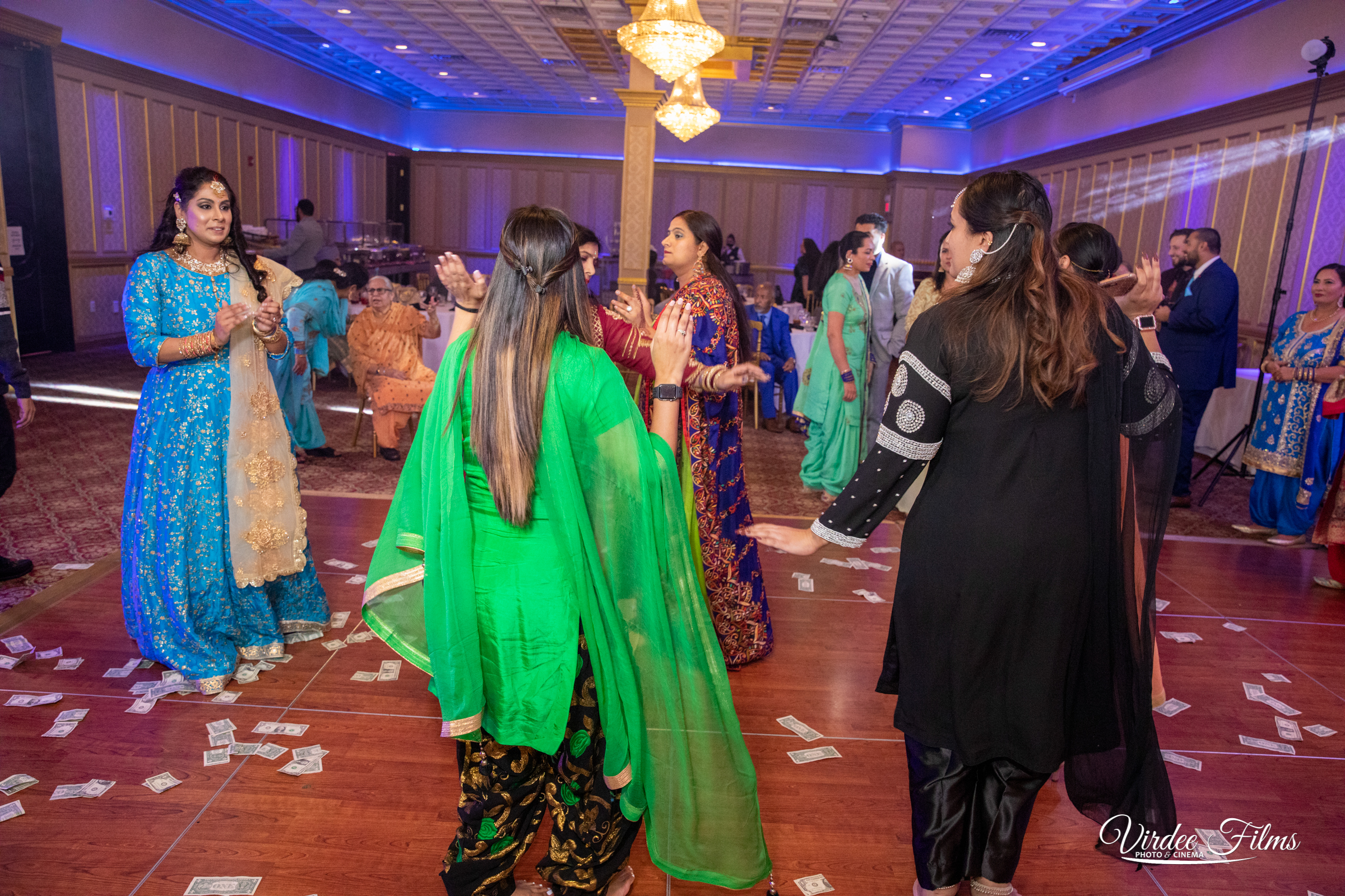RING CEREMONY (658)