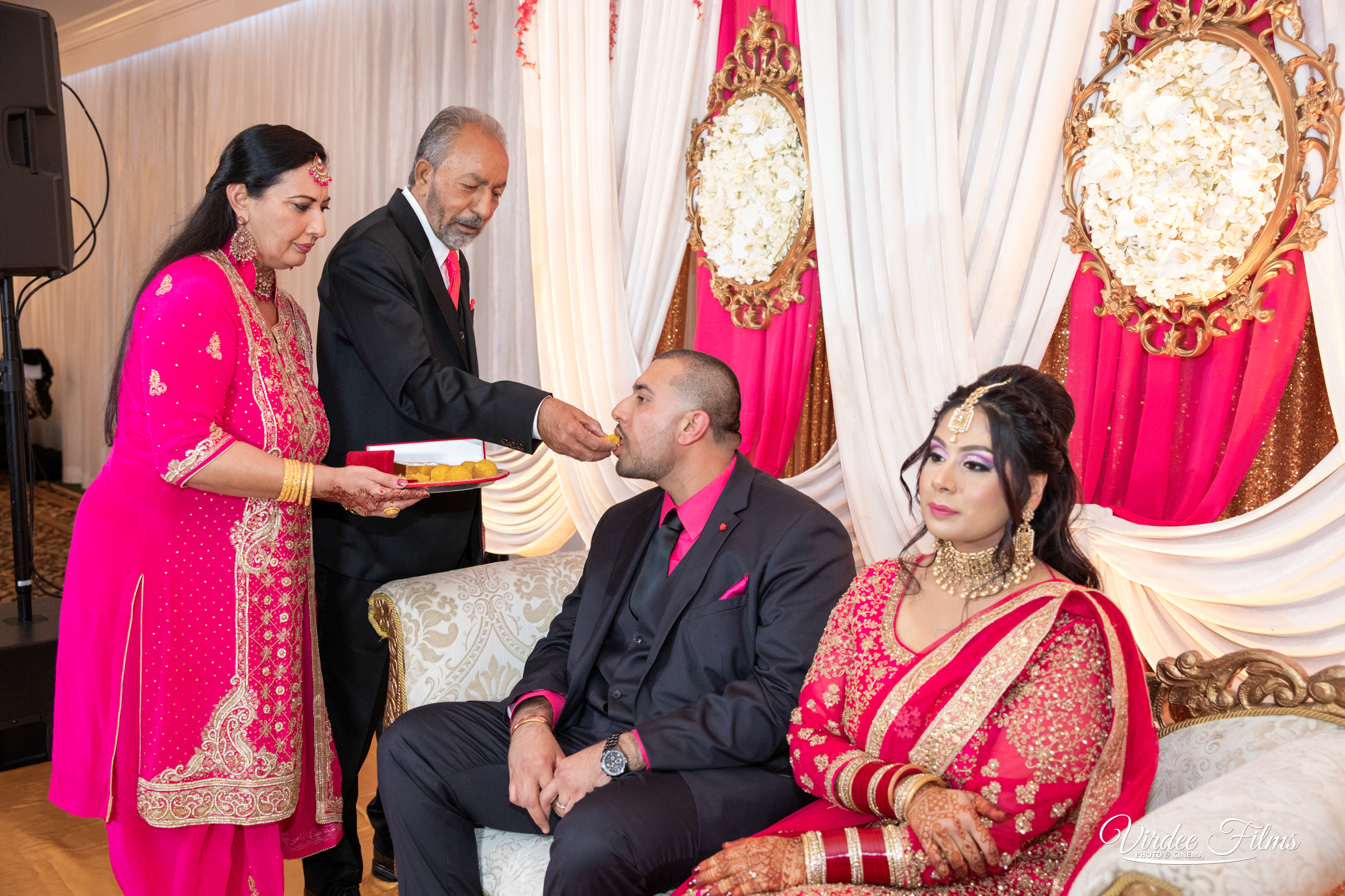 RECEPTION (221)