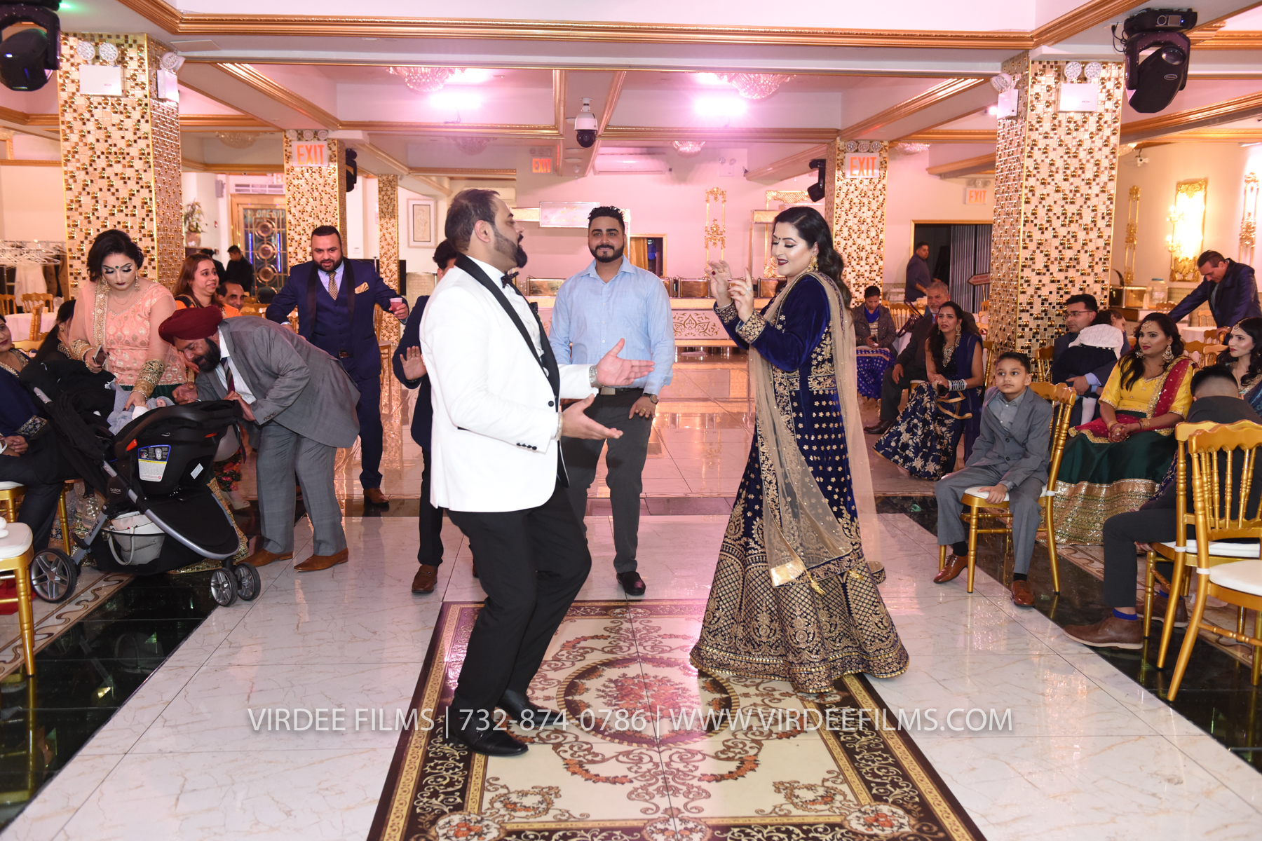 ZORA LOHRI (808)