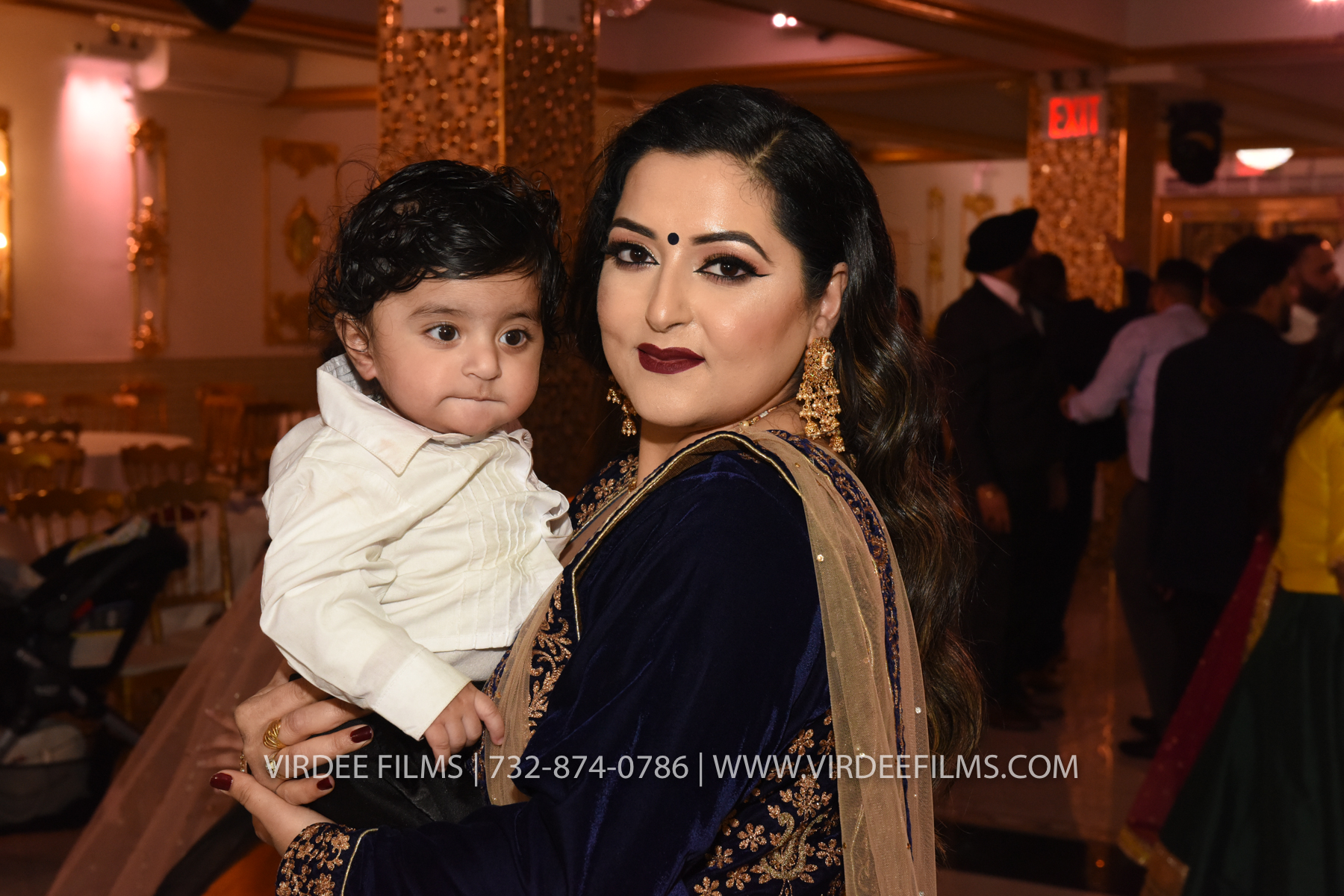 ZORA LOHRI (832)