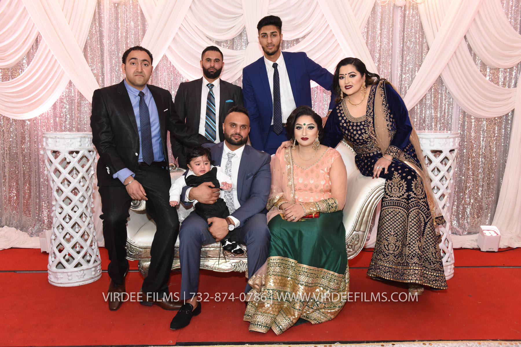 ZORA LOHRI (444)