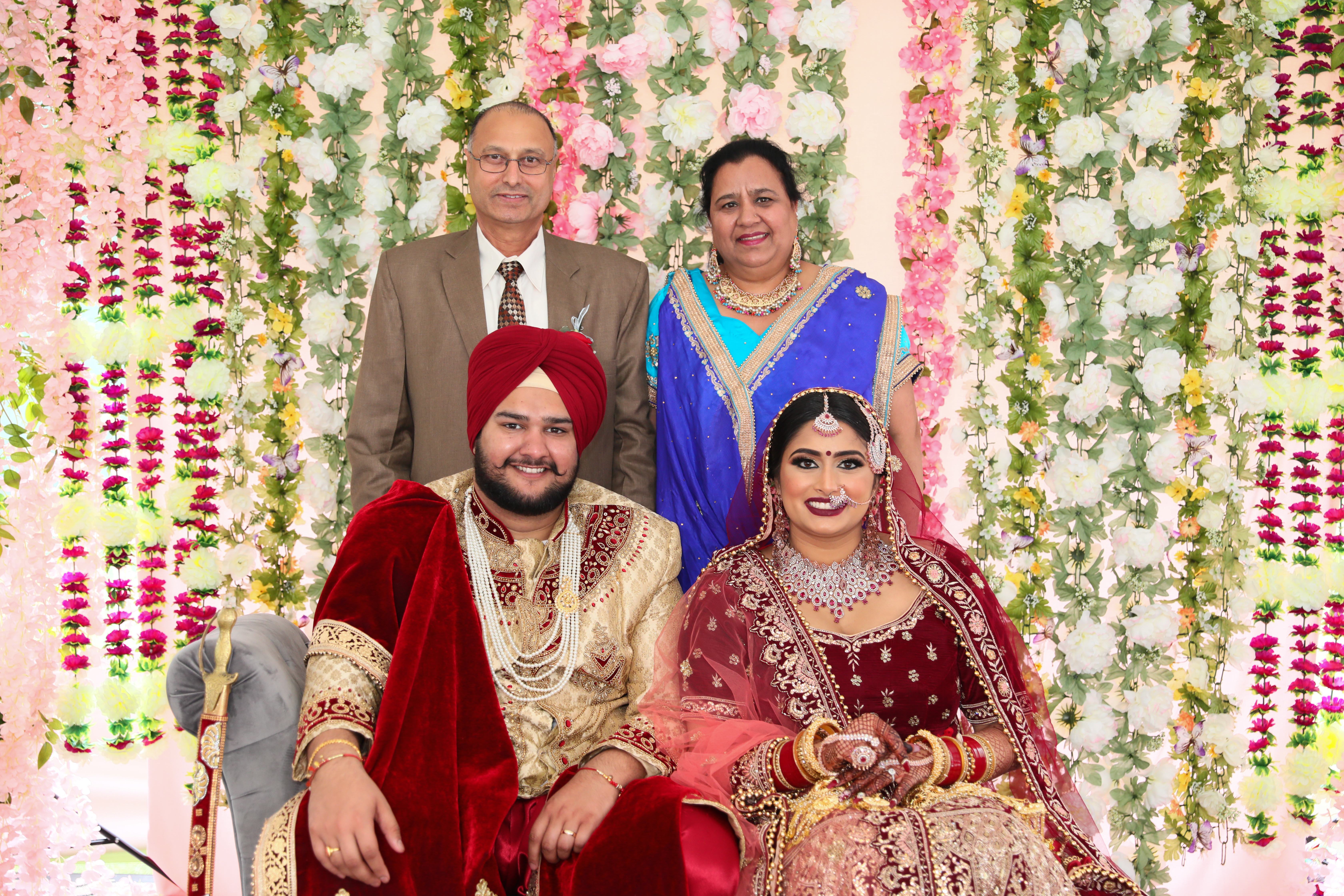 LOVE WEDDING (1045)