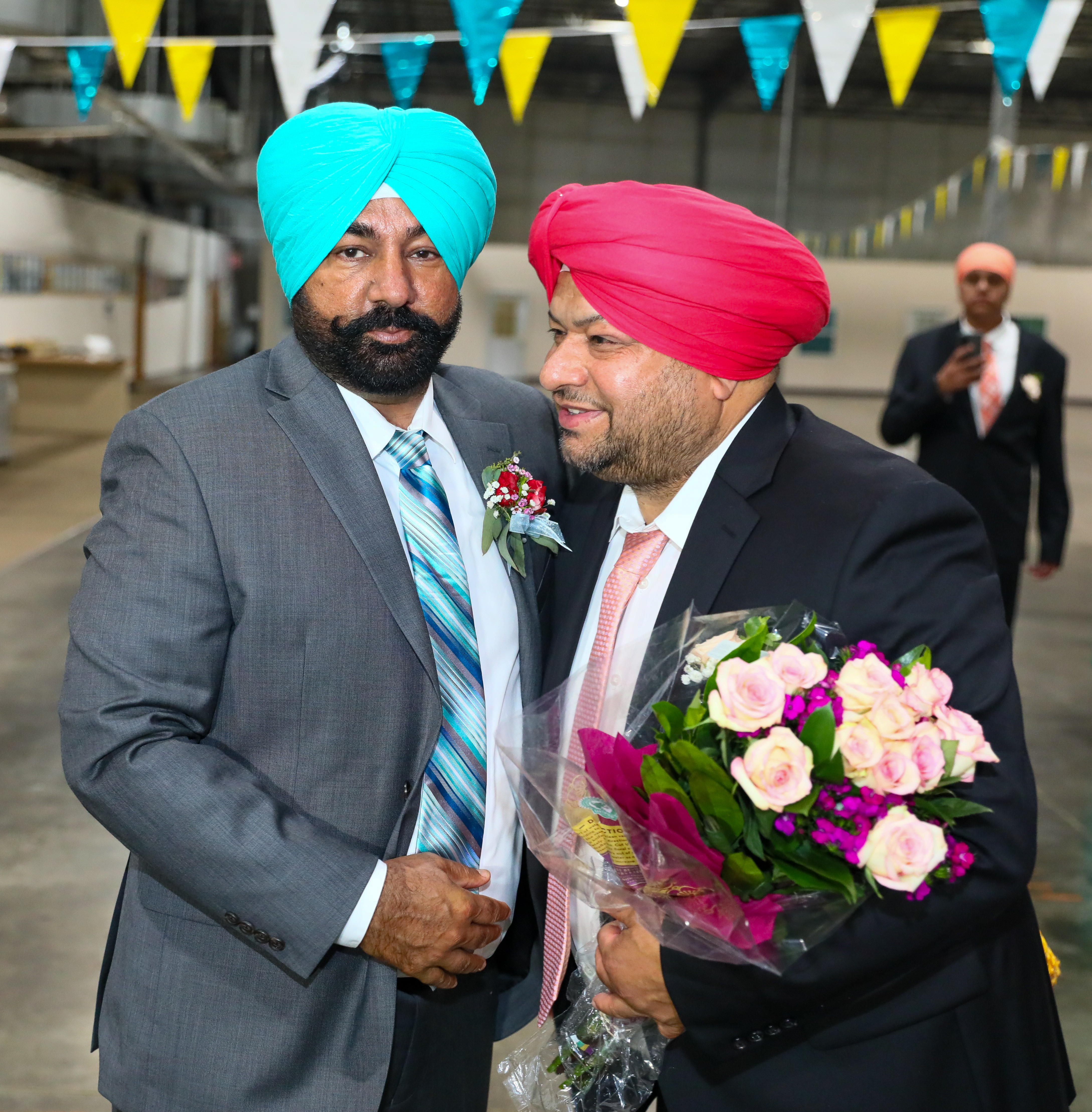 LOVE WEDDING (525)