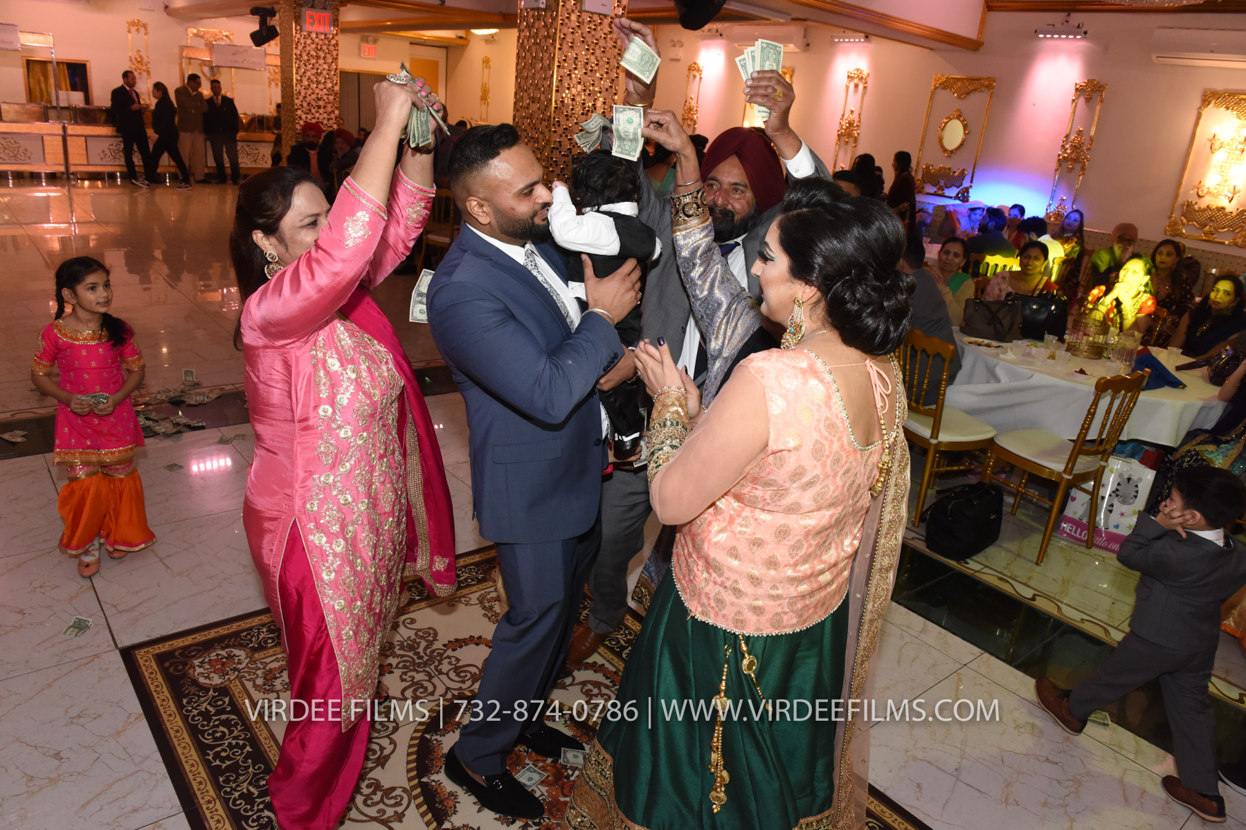 ZORA LOHRI (368)