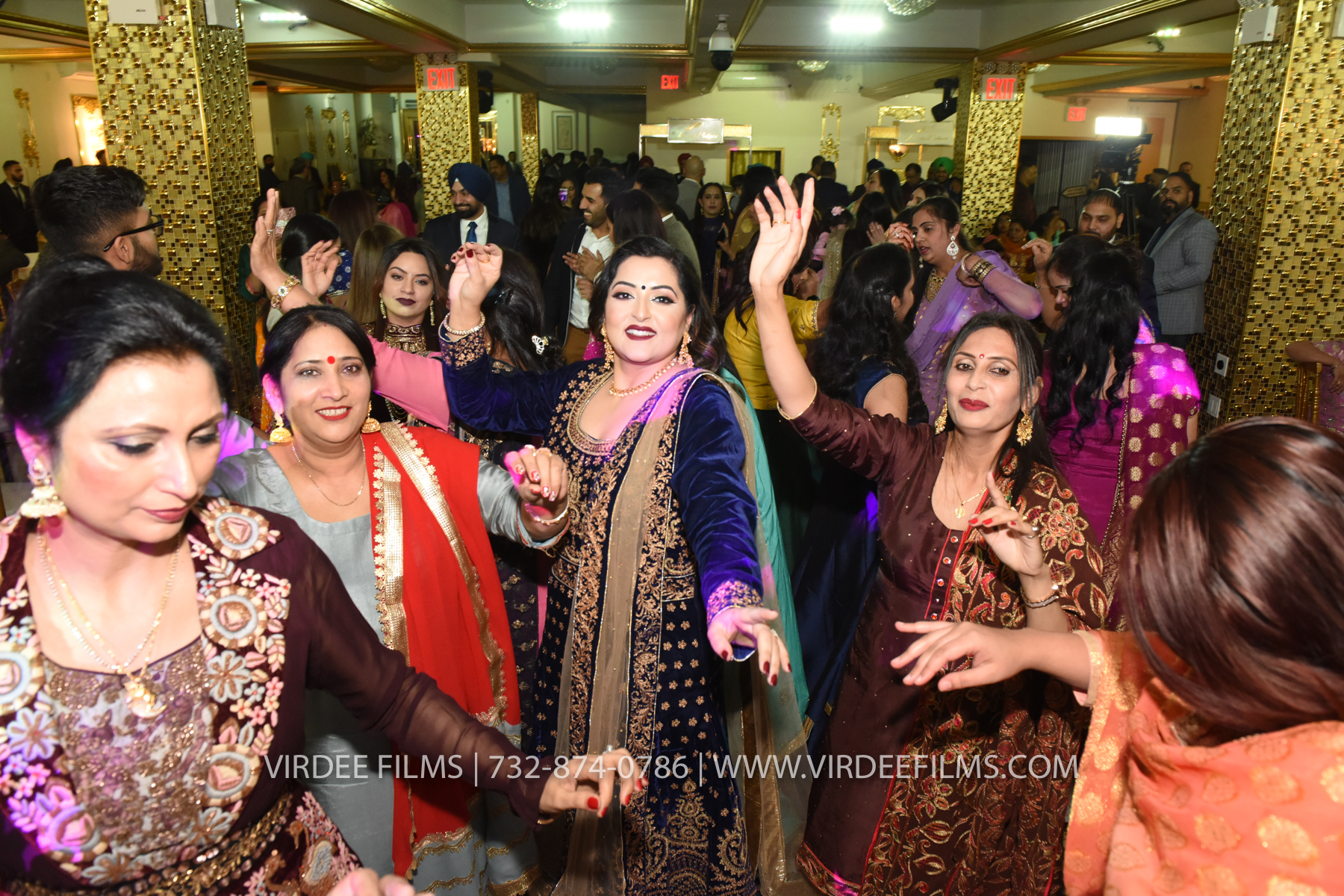 ZORA LOHRI (529)