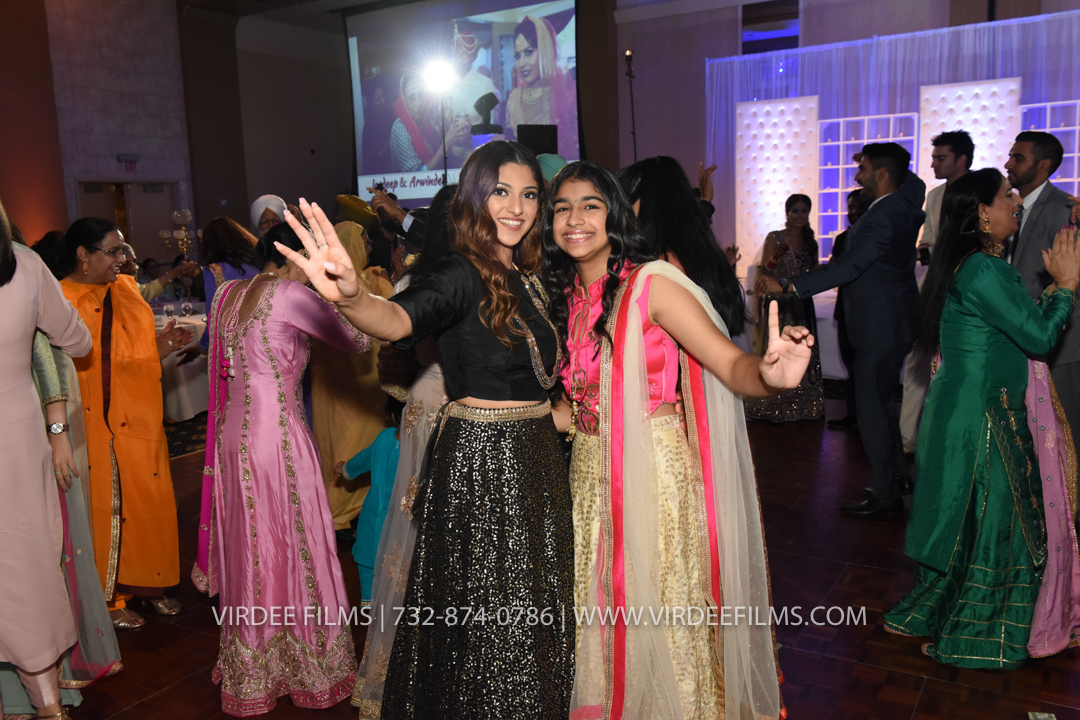 RECEPTION (542)